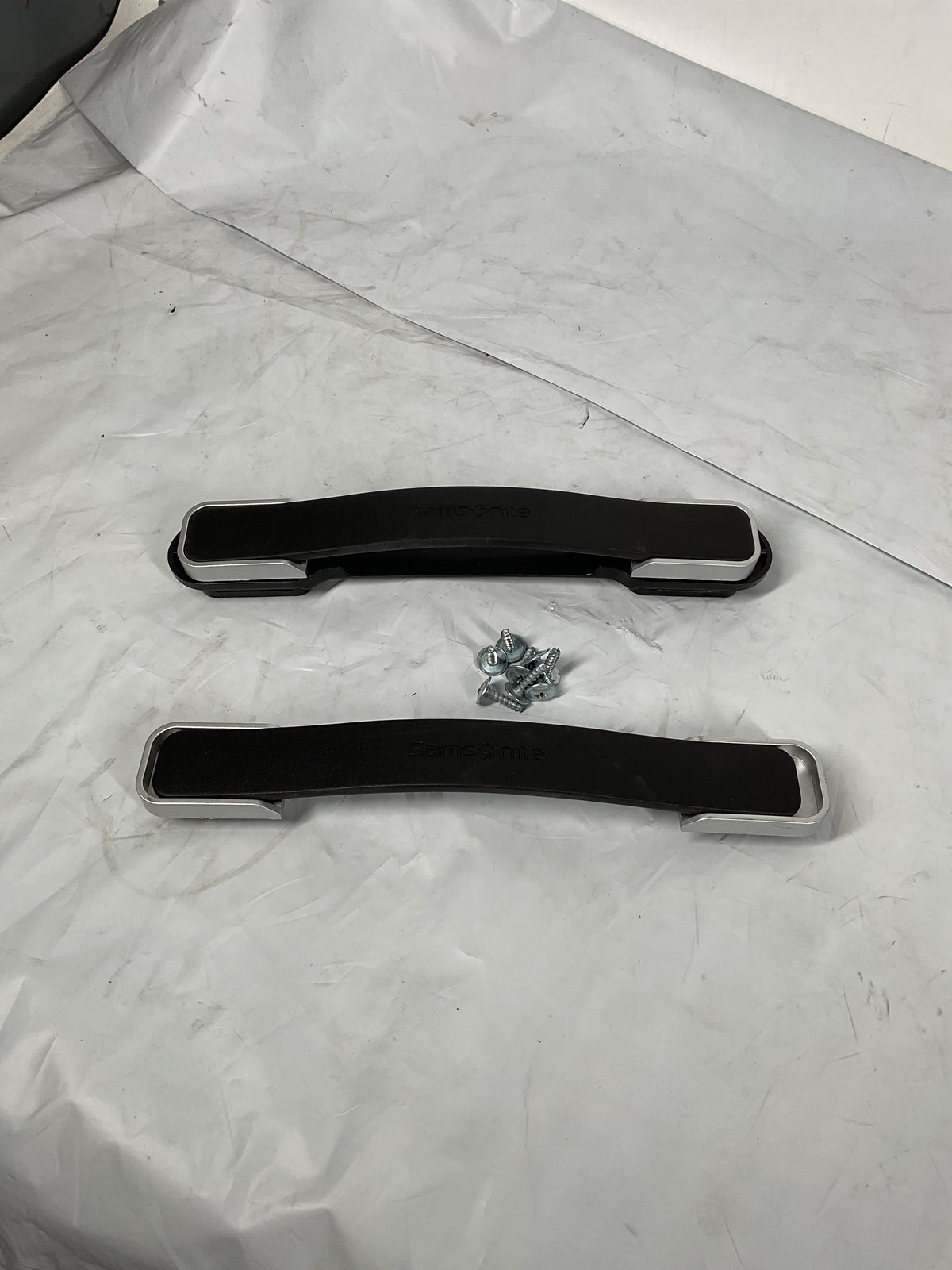 Samsonite Winfield 3 DLX Set of Handles U25