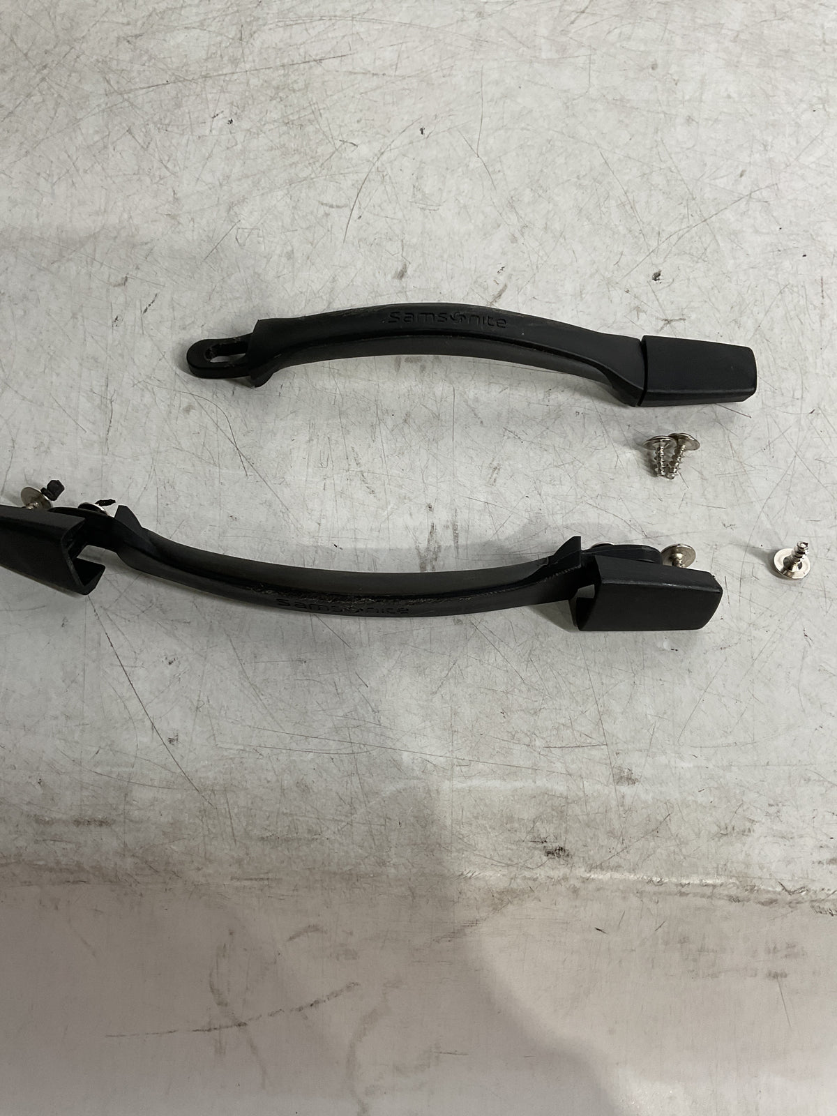 Samsonite  Centric 2 Large Set of 2 Handles U7