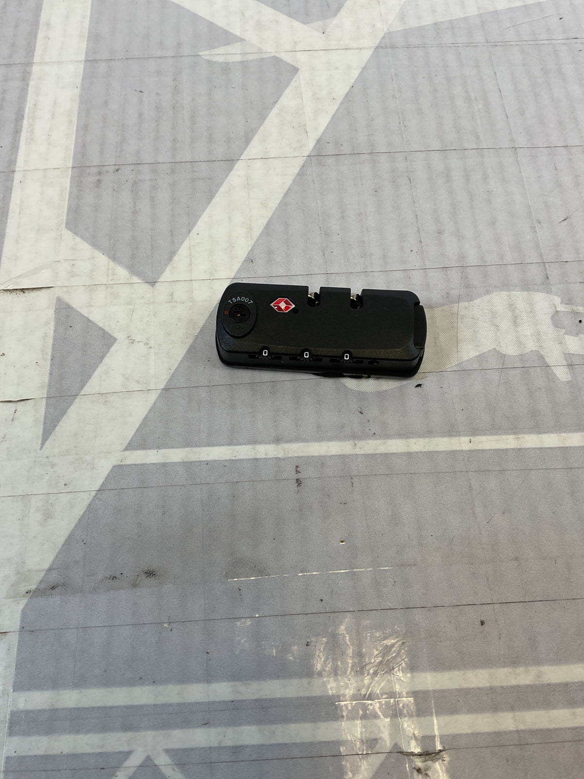 Samsonite Winfield 3 DLX Lock U33