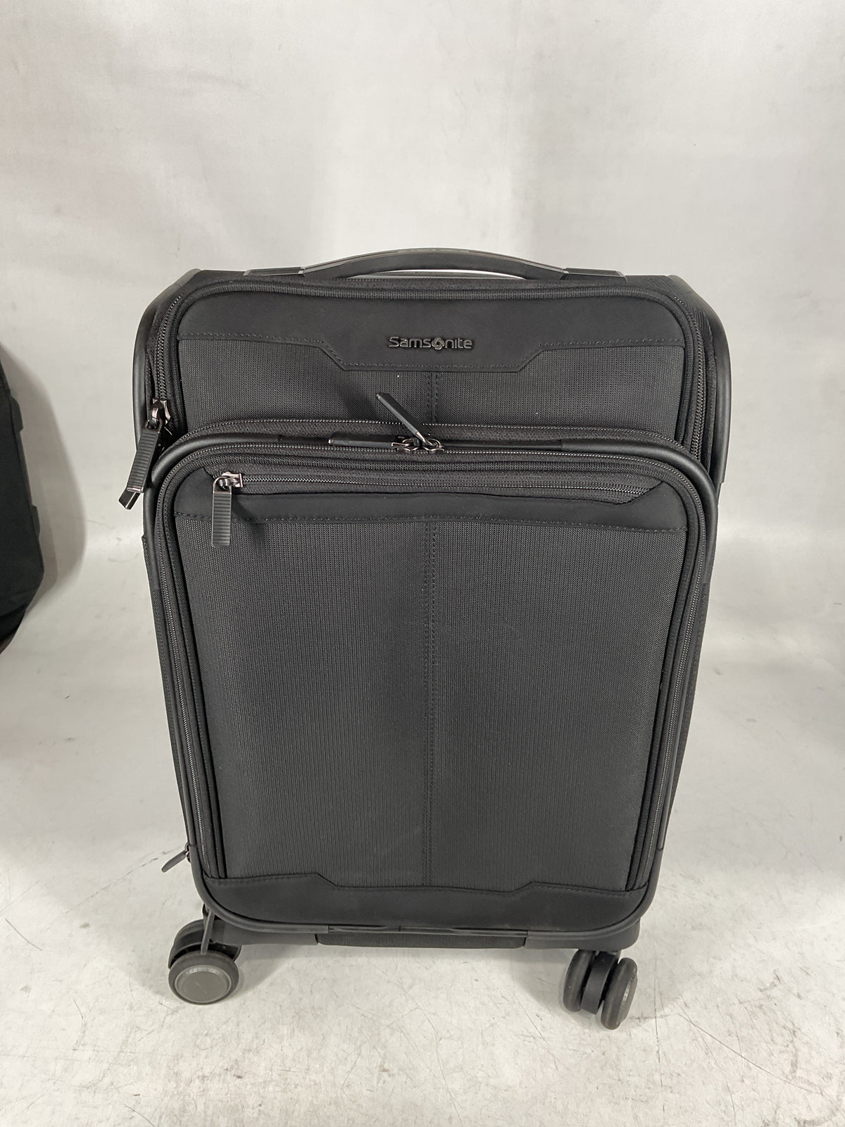 Samsonite Silhouette 17 21 inch Carry on Black U1