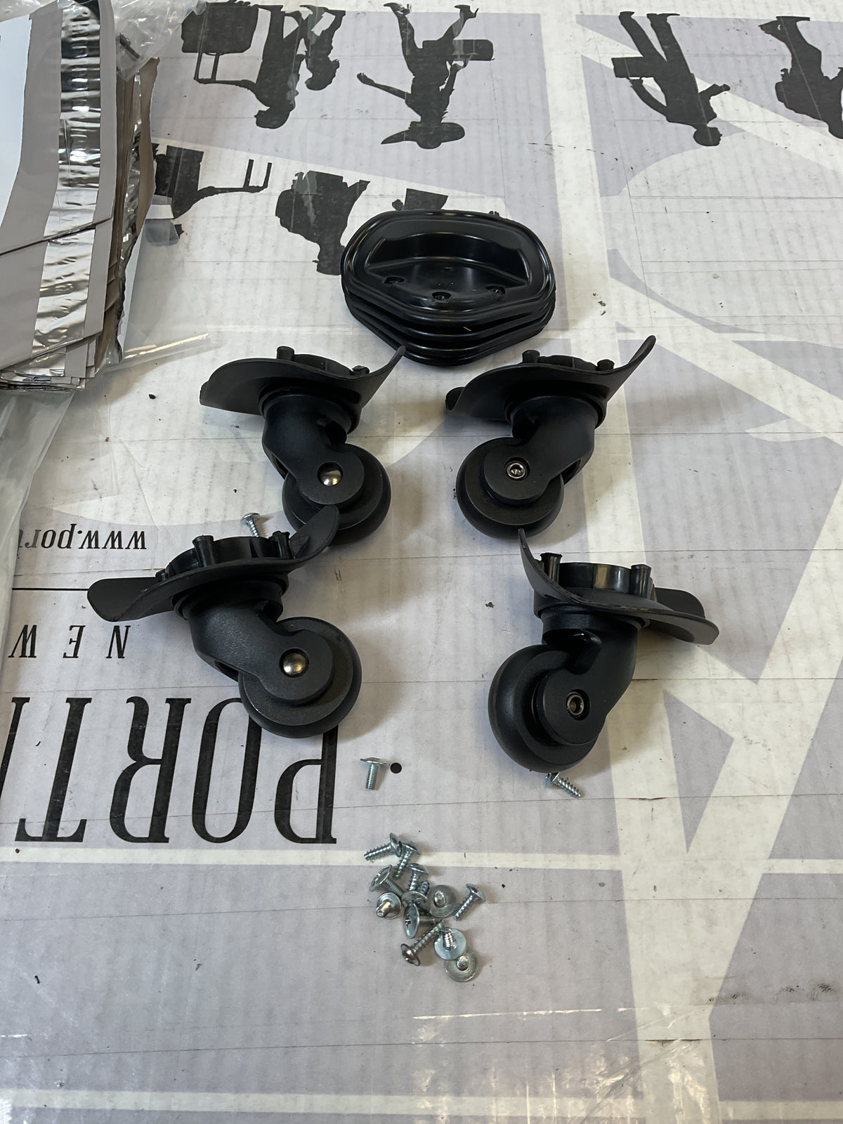 Samsonite Winfield 2 Large Set of 4 Wheels U107
