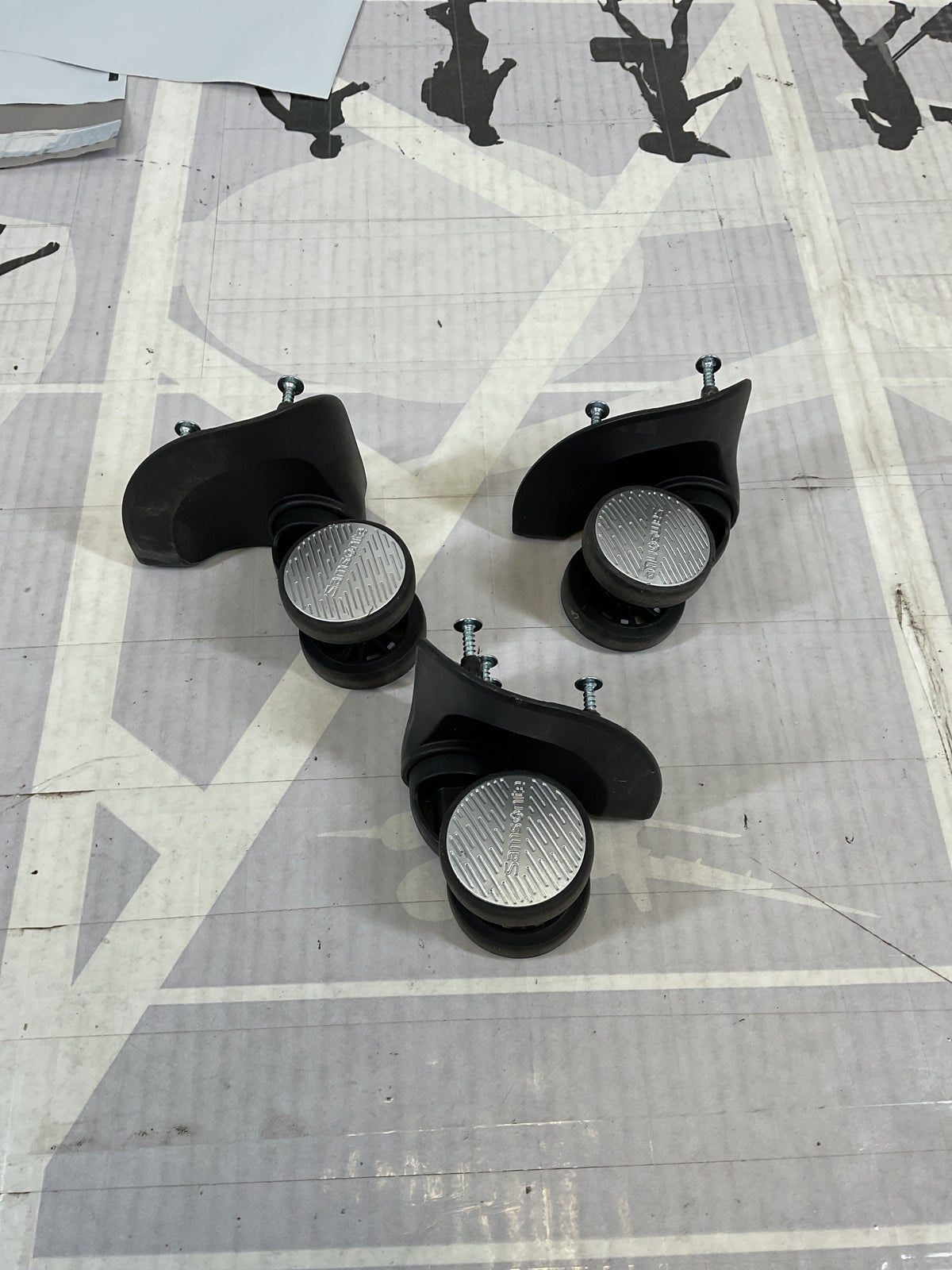 Samsonite Elements Large Set of 3 Wheels U110