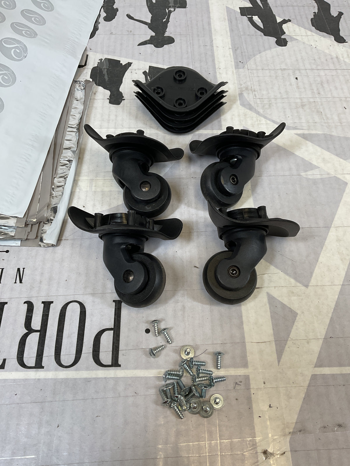 Samsonite Winfield 2 Medium Set of 4 Wheels U115