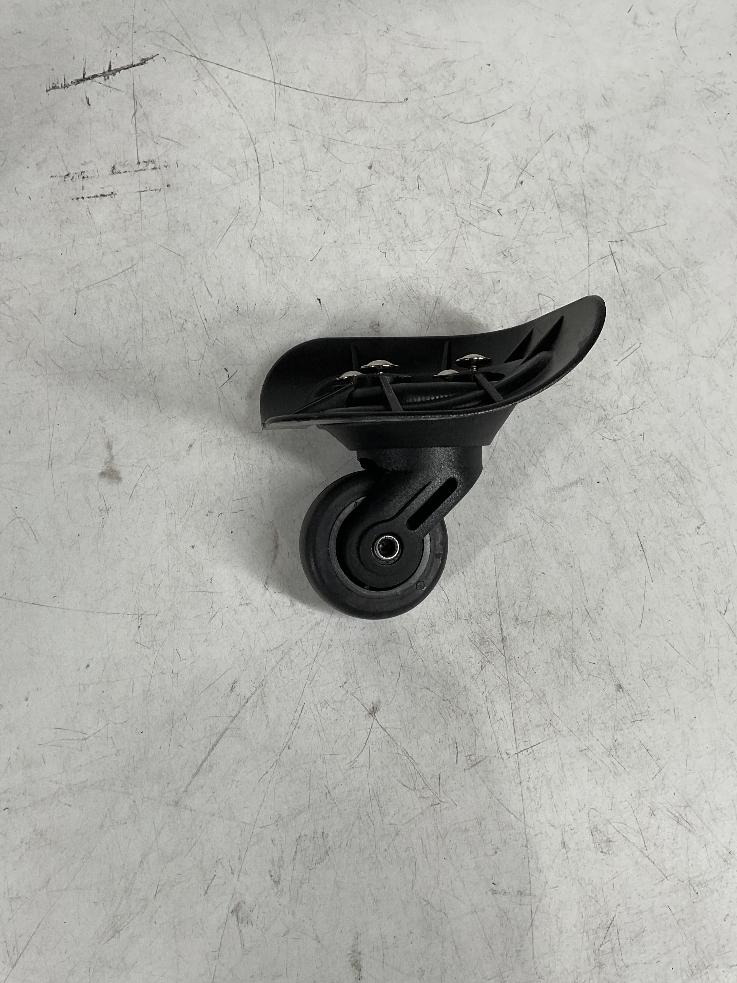 Samsonite Omni PC 28 in Spinner Set of 4 WheelsU14