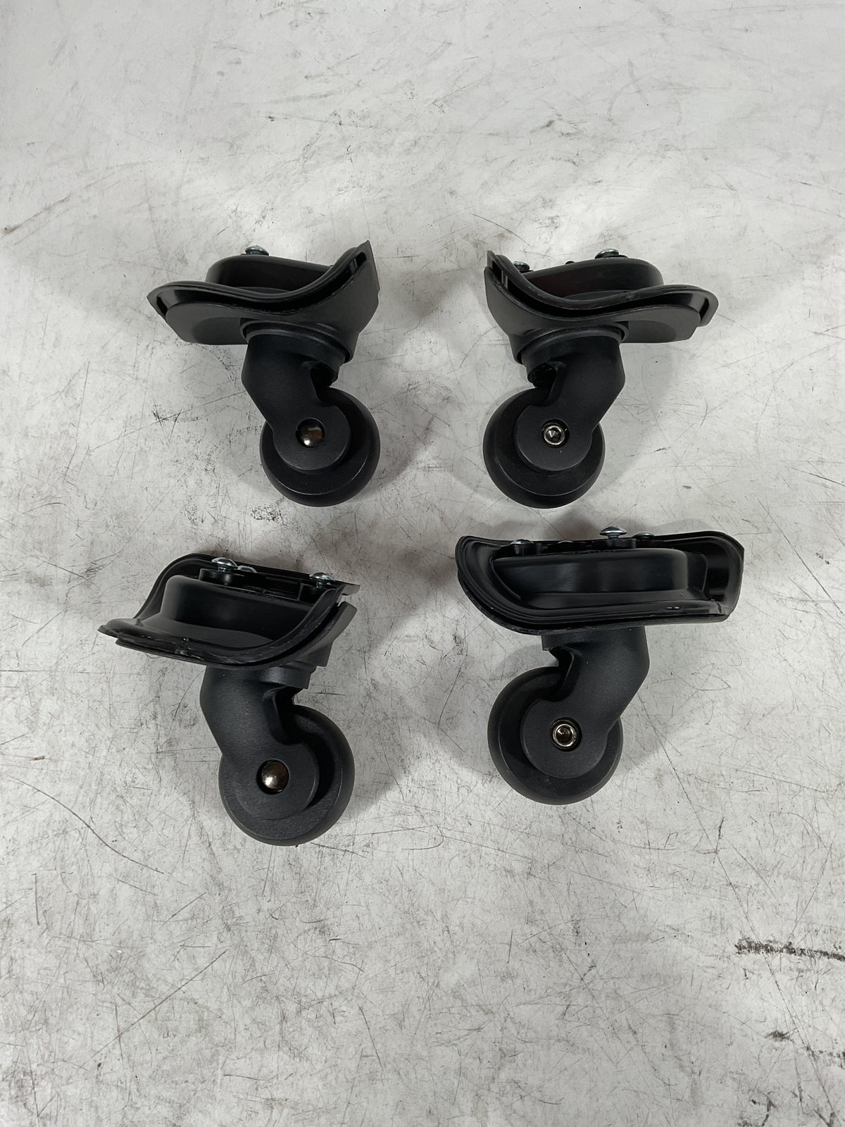 Samsonite Winfield 2 Large Set of 4 Wheels U31