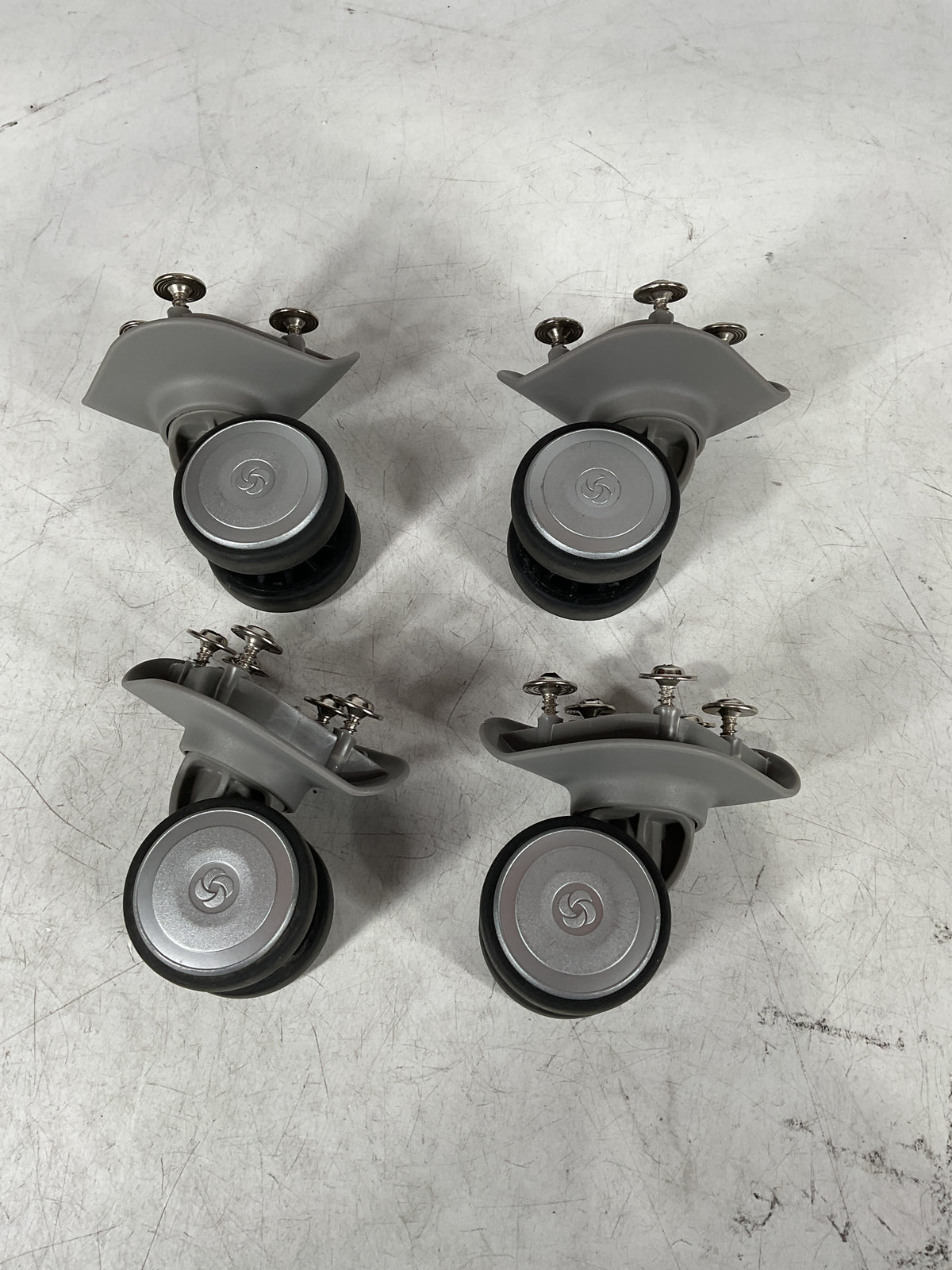 Samsonite Freeform Carry On Set o 4 Wheels U36