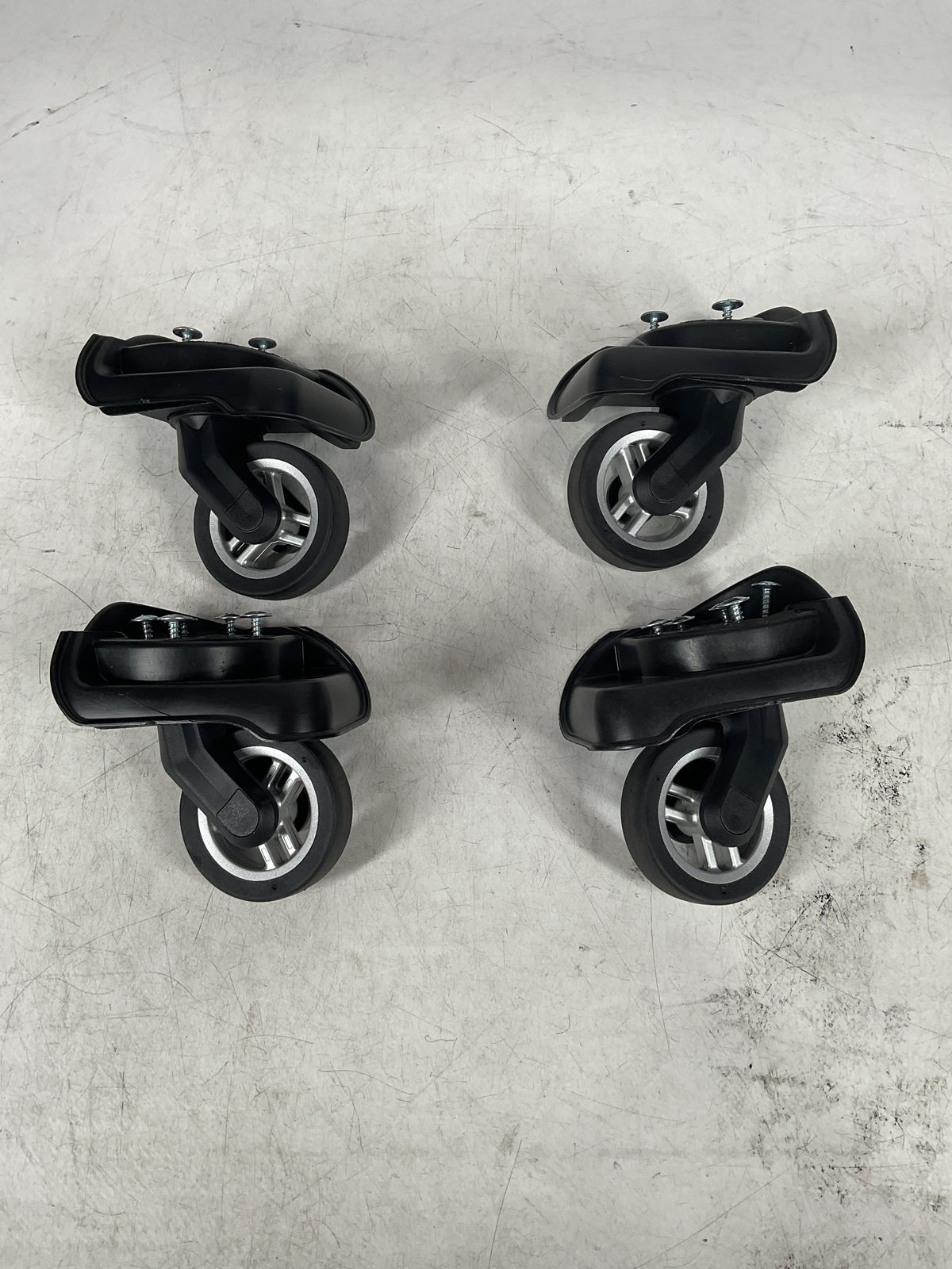 Samsonite Winfield 3 Medium Set of 4 Wheels U37