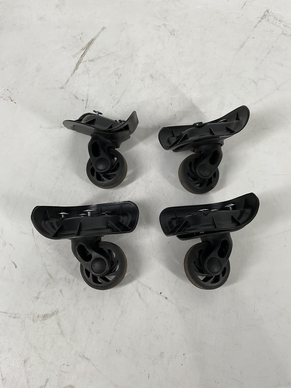 Samsonite Centric Large Set of 4 Wheels U57