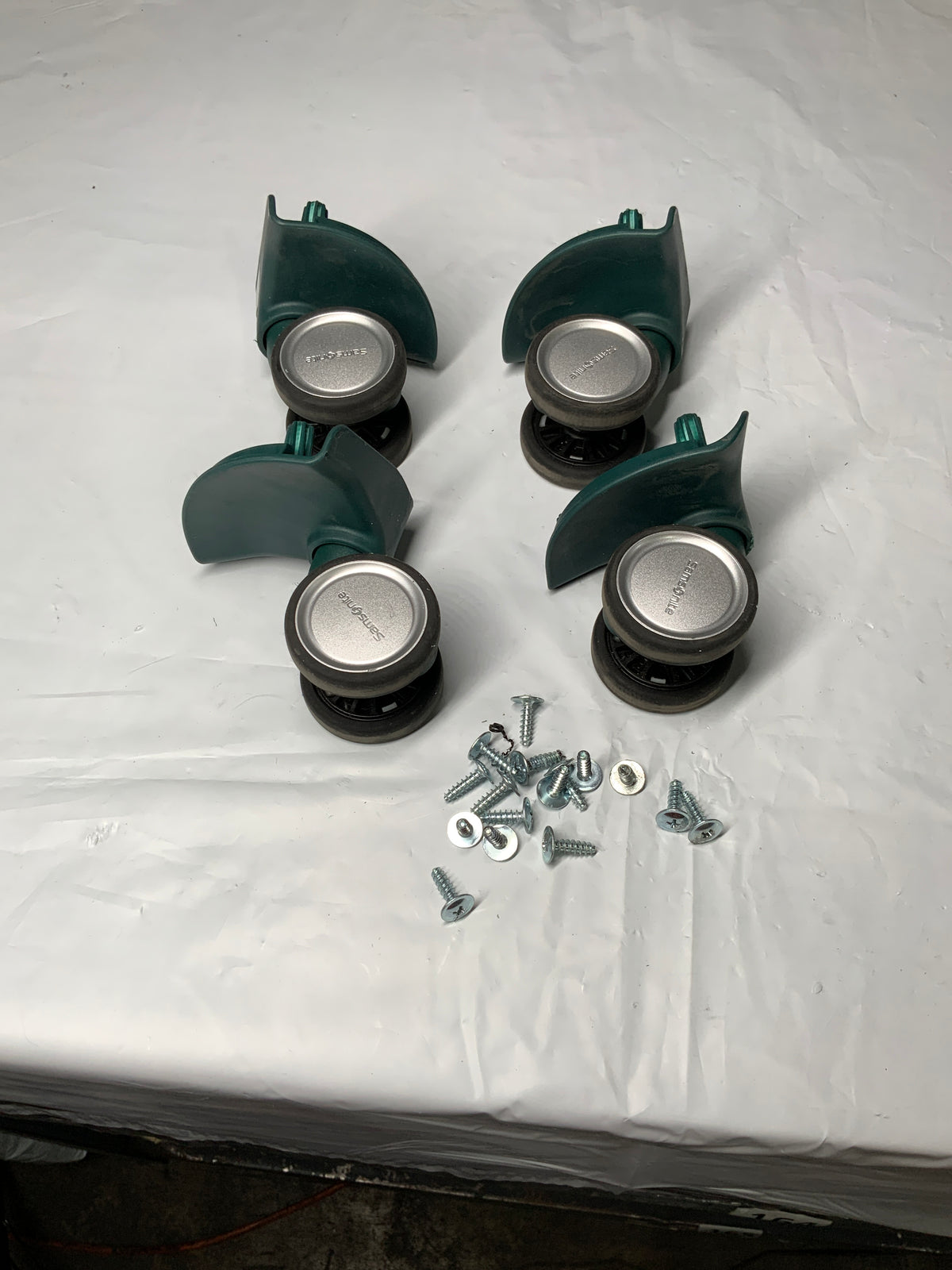 Samsonite UpLIFT Medium Set of 4 Wheels U74