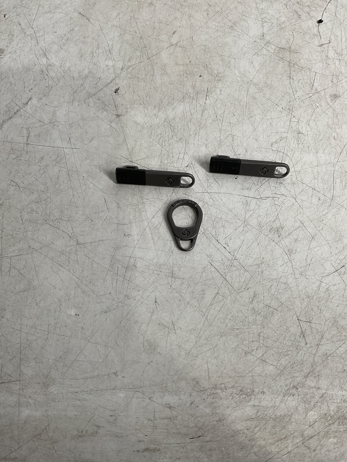 Samsonite Octiv Large Set of Zipper Pull U5