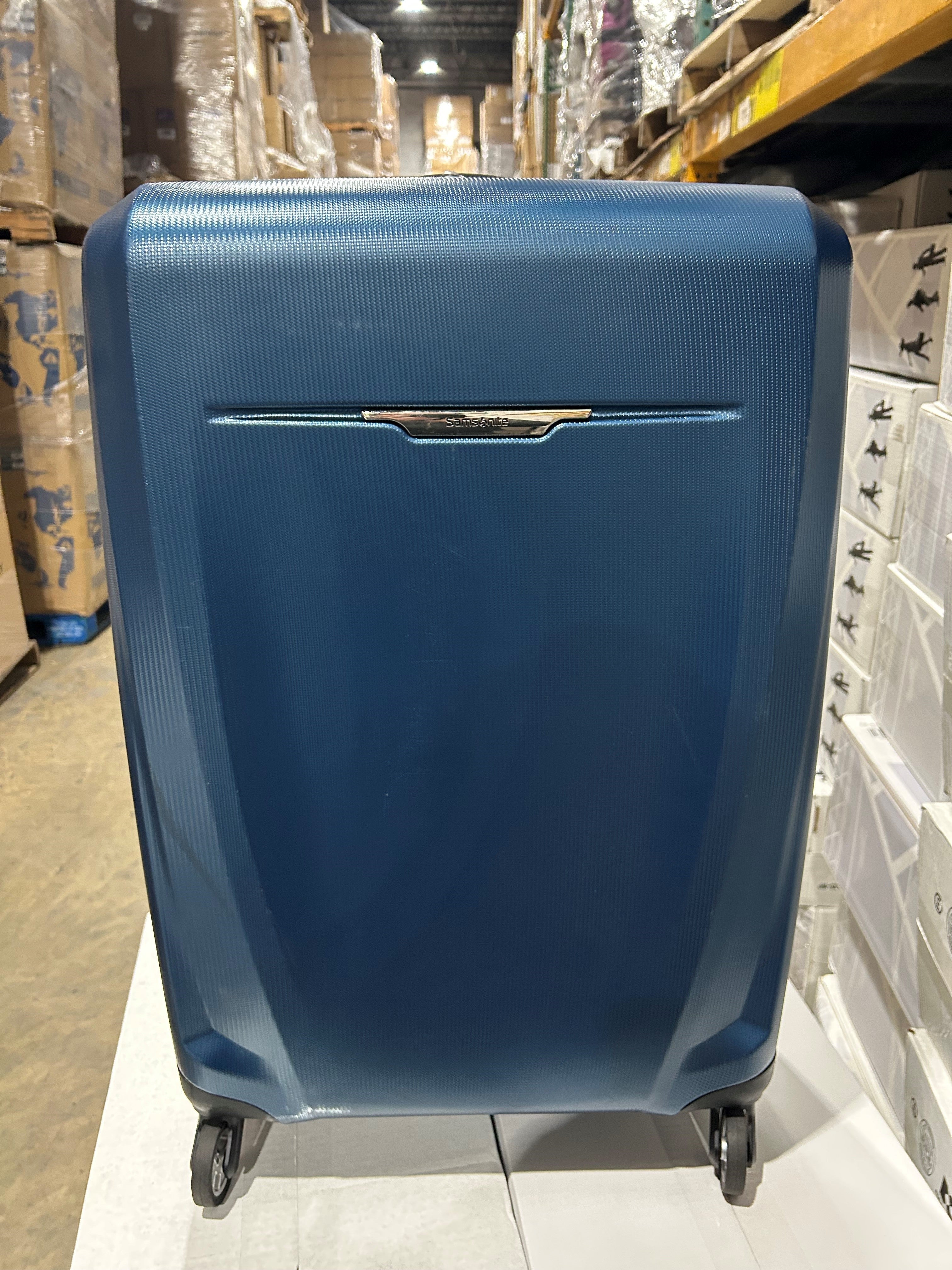 Samsonite Winfield 3 DLX Spinner U6