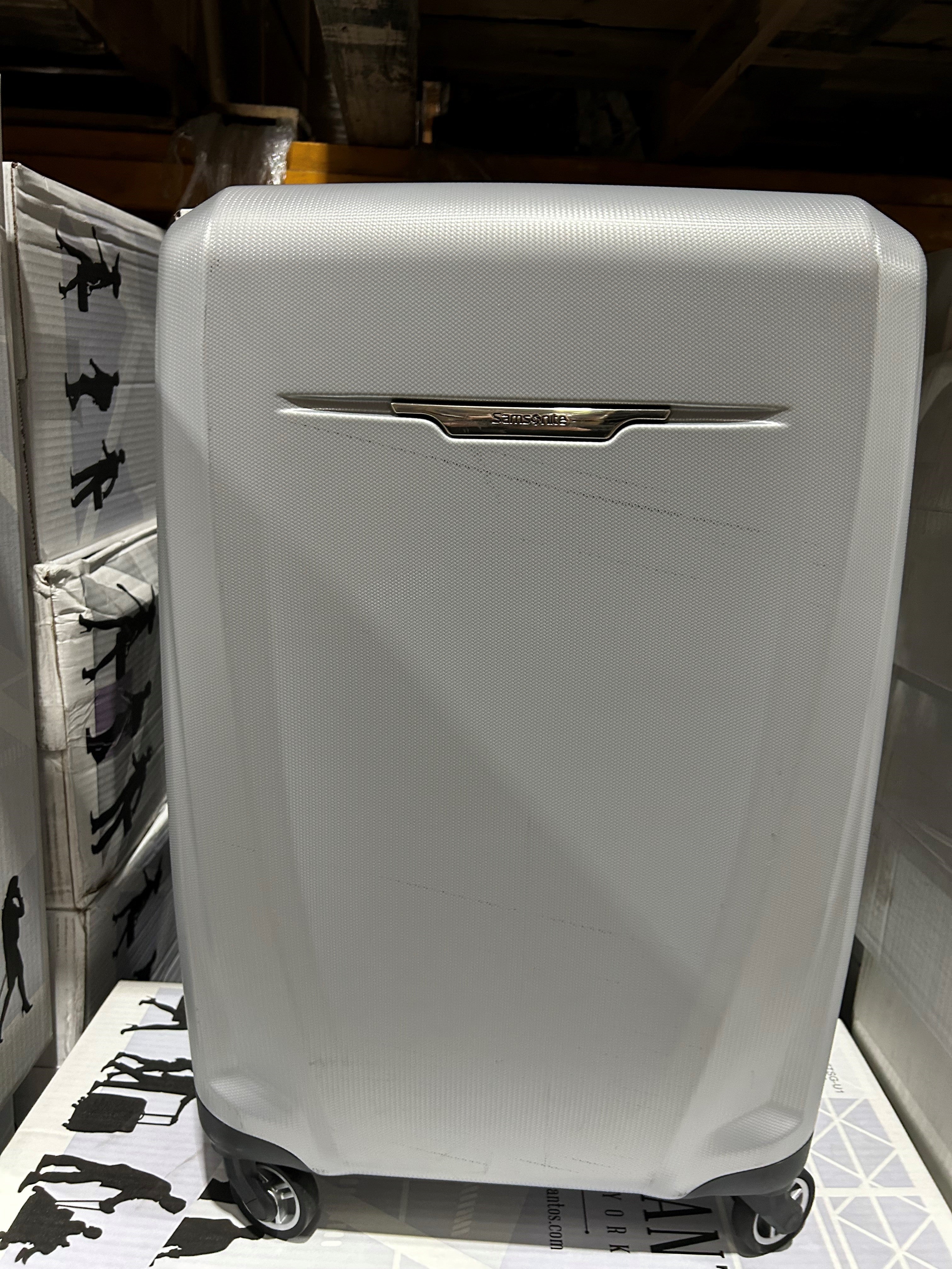 Samsonite Winfield 3 DLX Spinner U3