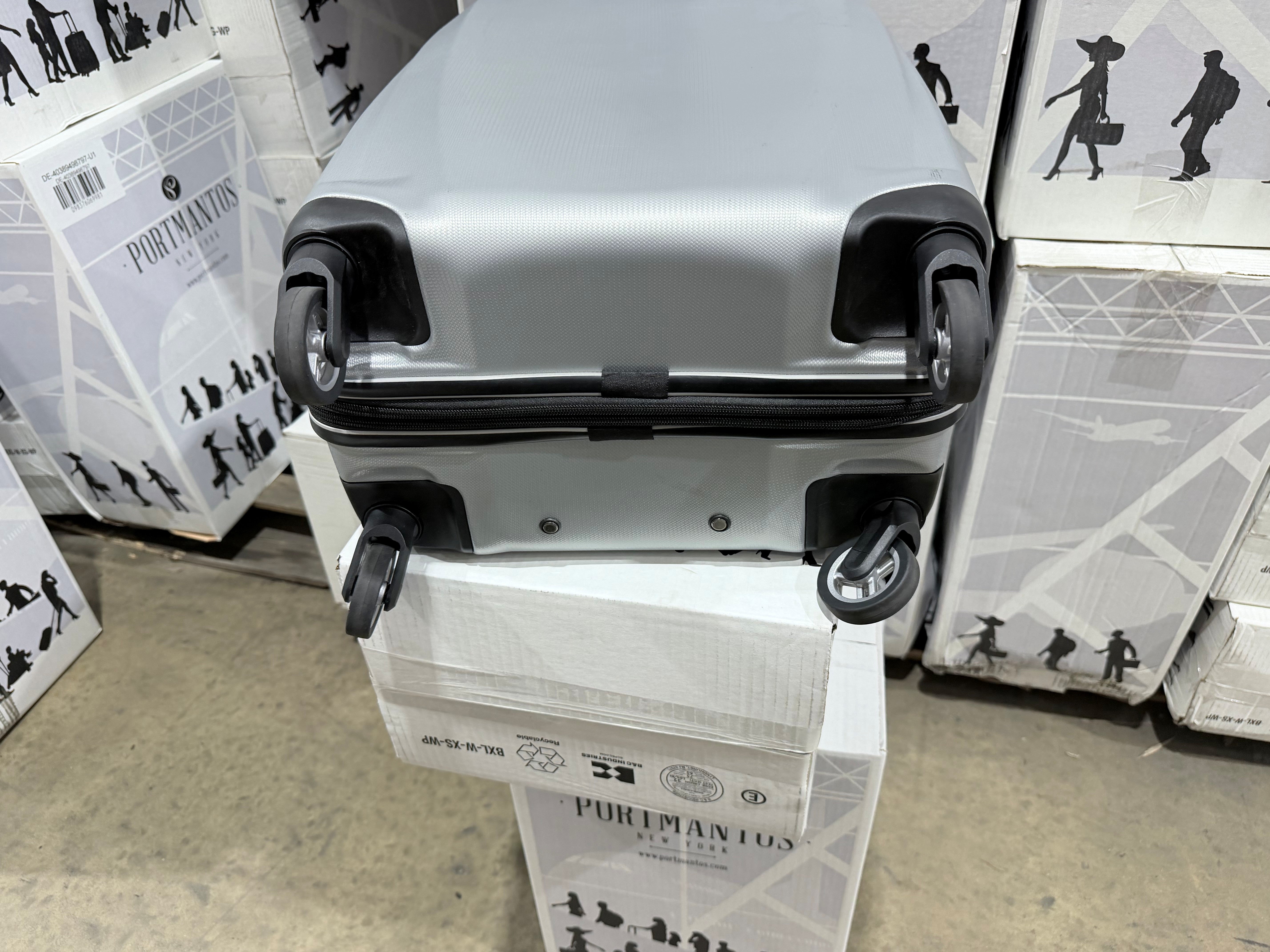 Samsonite Winfield 3 DLX Spinner U4
