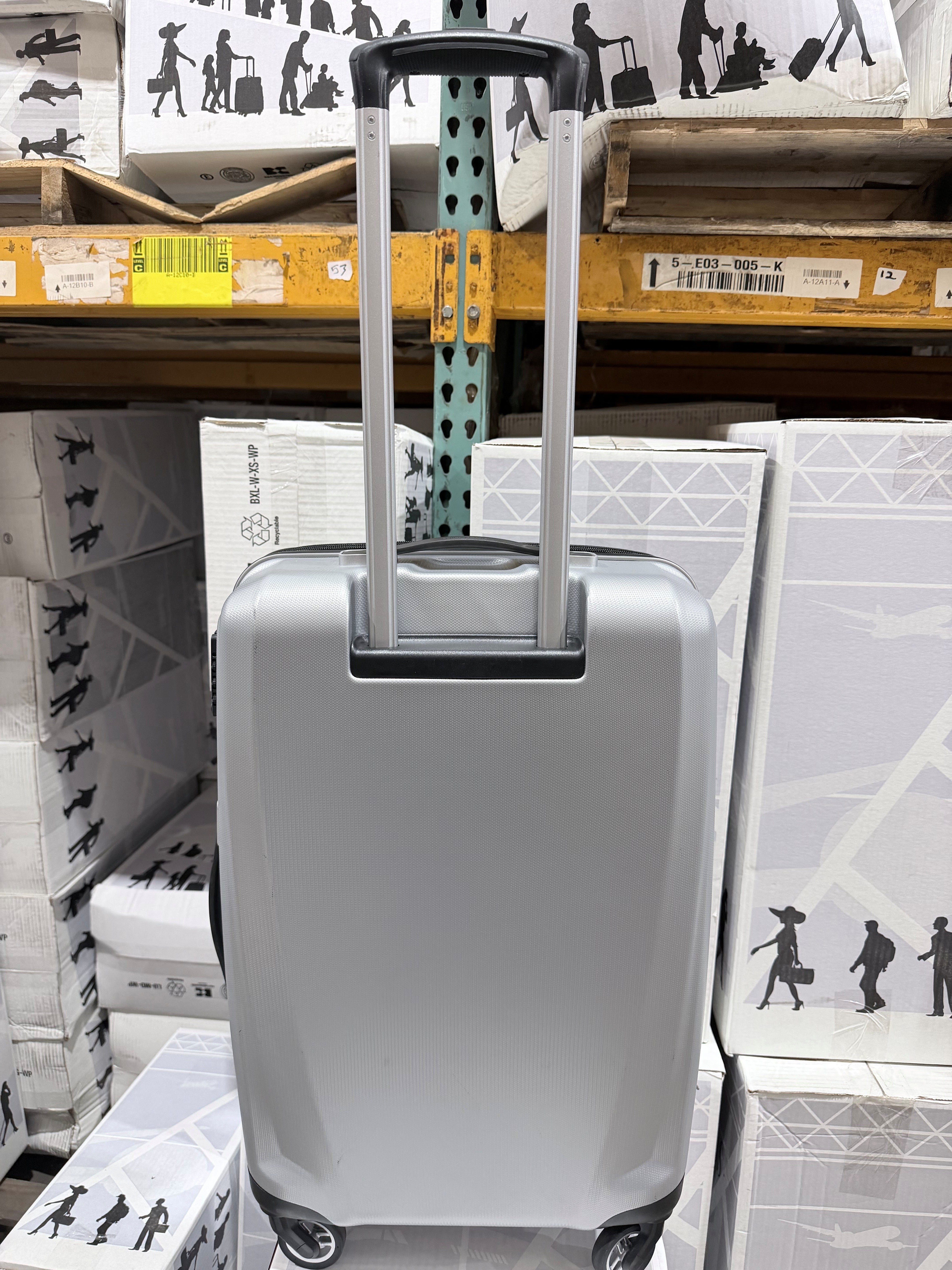 Samsonite Winfield 3 DLX Spinner U4