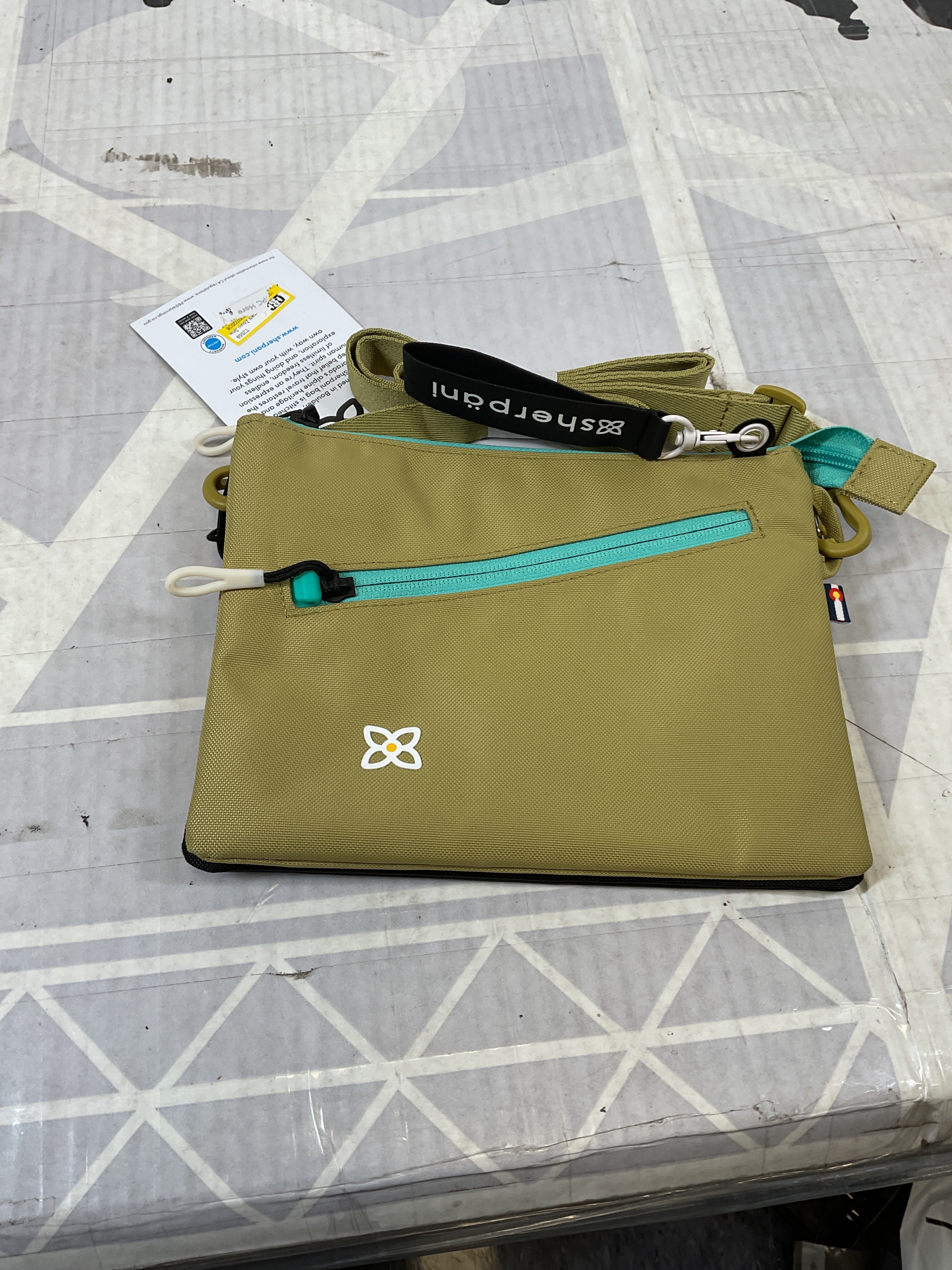 Sherpani Zoom, Small Crossbody Purse, Nylon Crossbody Bag, Lightweight Cross Body Bag, Sleek Dual Pouch, Purses for Women ( Alchemy , One Size ) Alchemy One Size U1