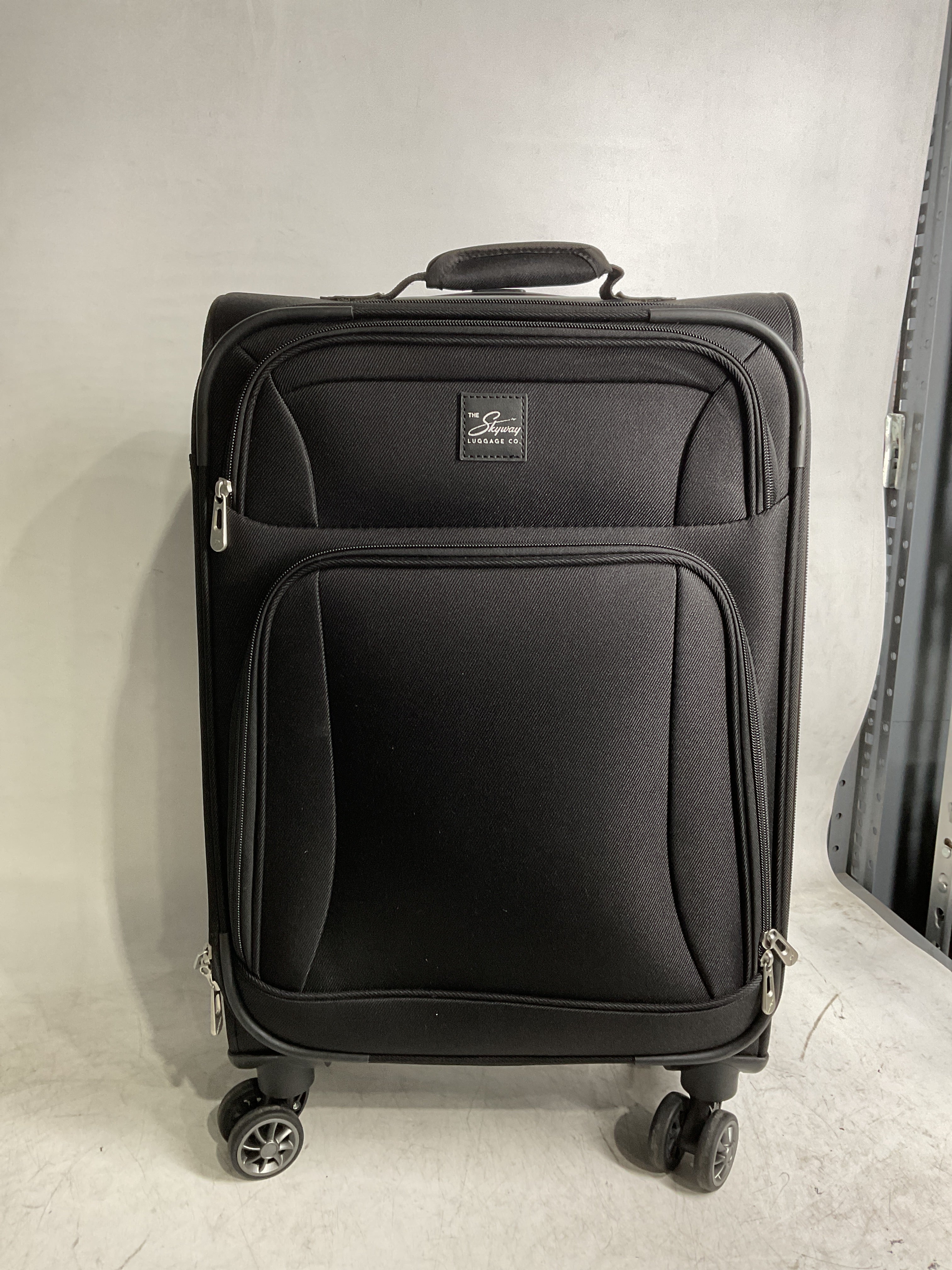 Skyway Epic Softside Expandable Luggage with Spinner Wheels ( Black , Carry-On 20-Inch ) Black Carry On 20 Inch U3