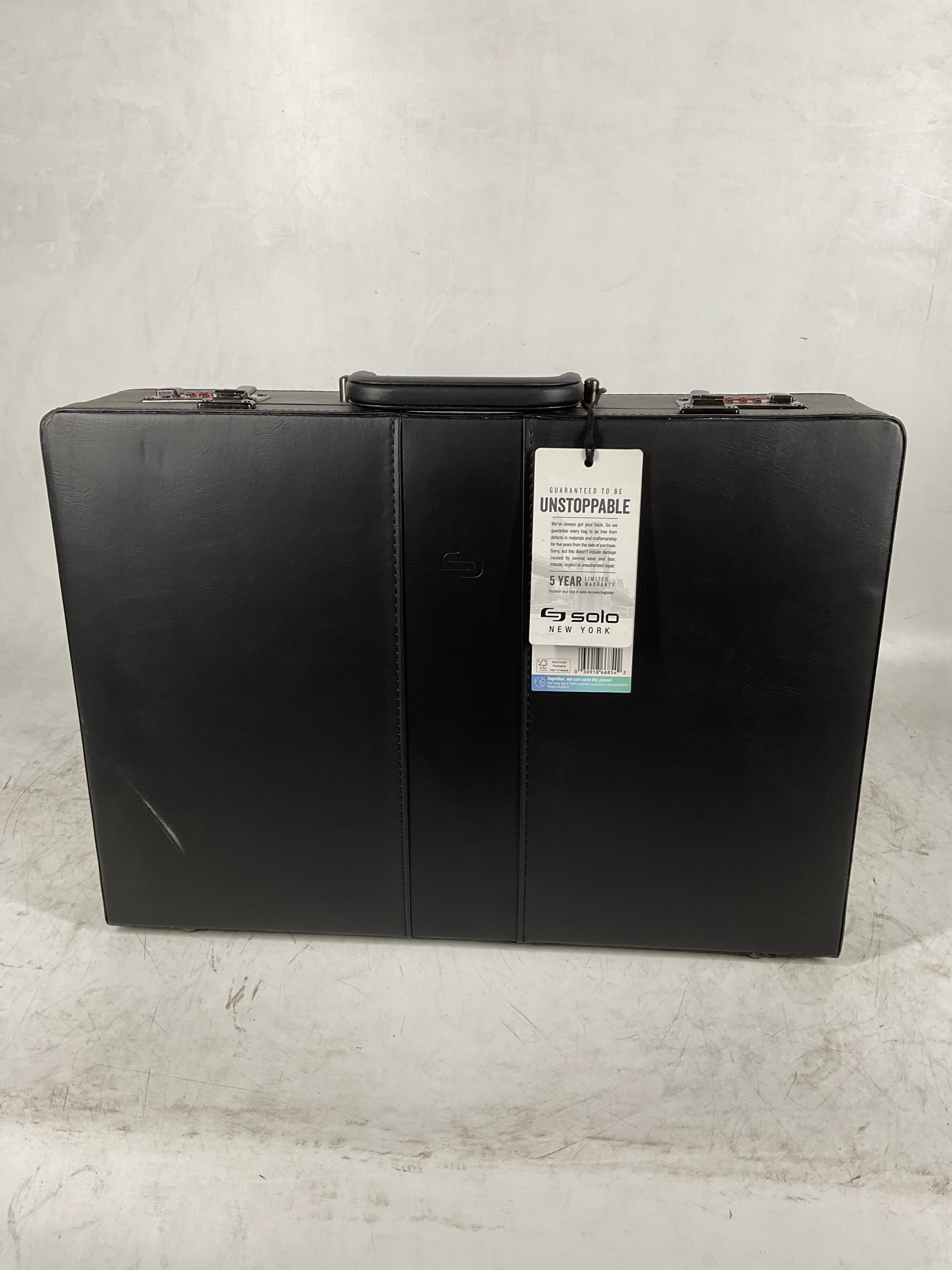 Solo New York Grand Central Attaché Briefcase with Main Compartment, Organizer Section, File Pocket & Dual Combination Locks ( Black , One Size ) Black One Size U3
