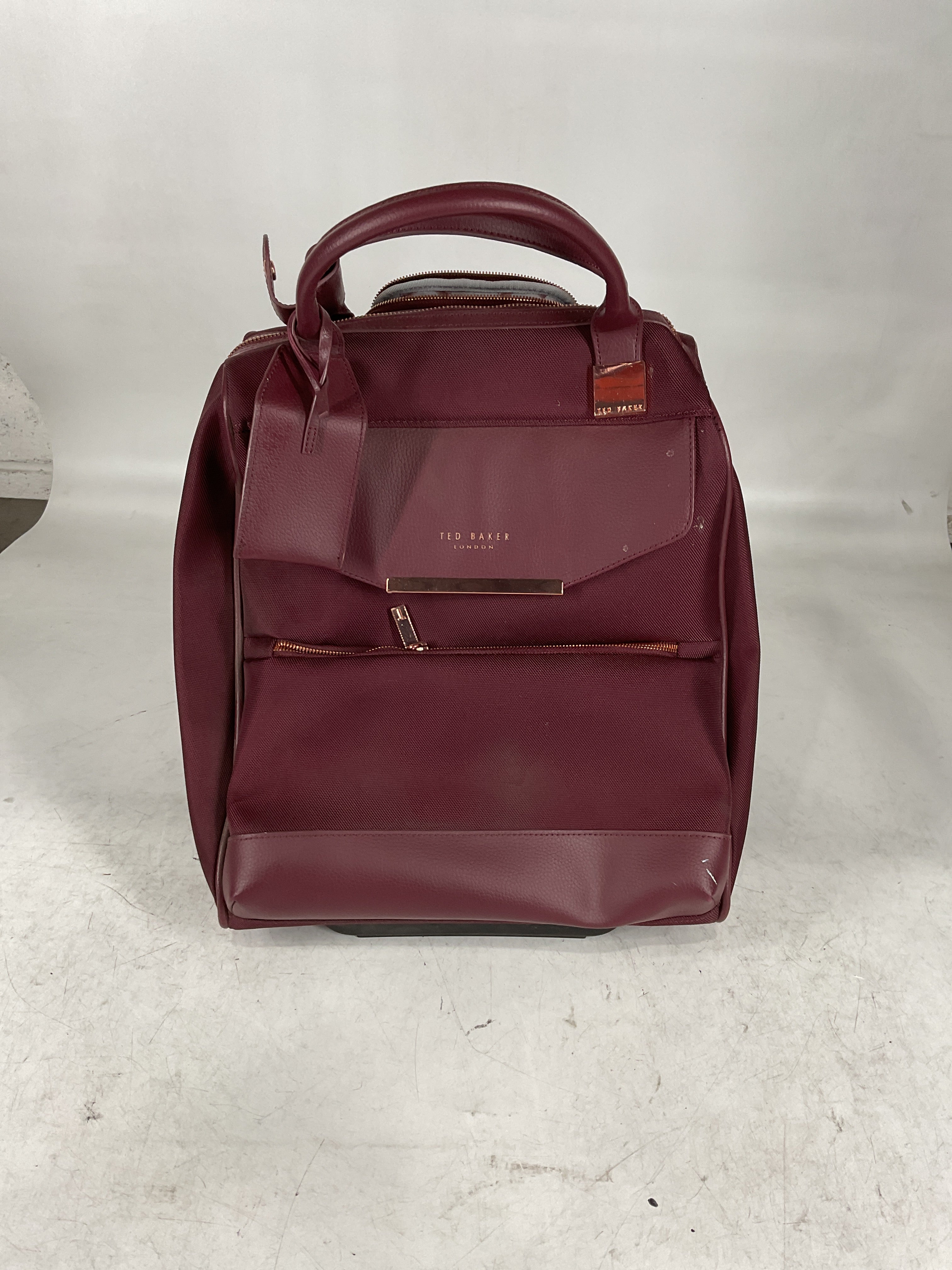 Ted Baker Albany Softside Lightweight Fashion Spinner Luggage Suitcase U1