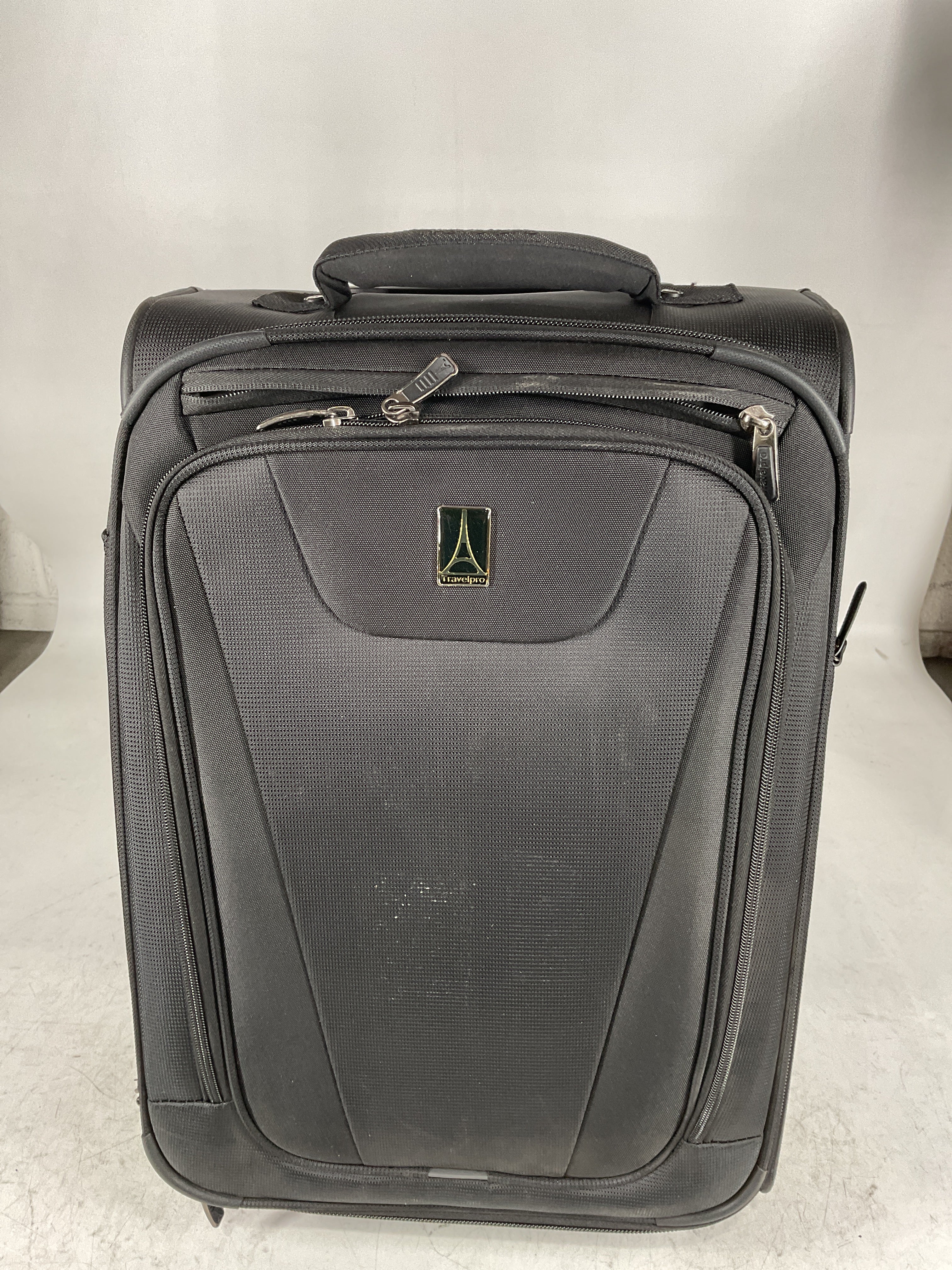 Travelpro Maxlite 4 22-Inch Expandable Rollaboard U6