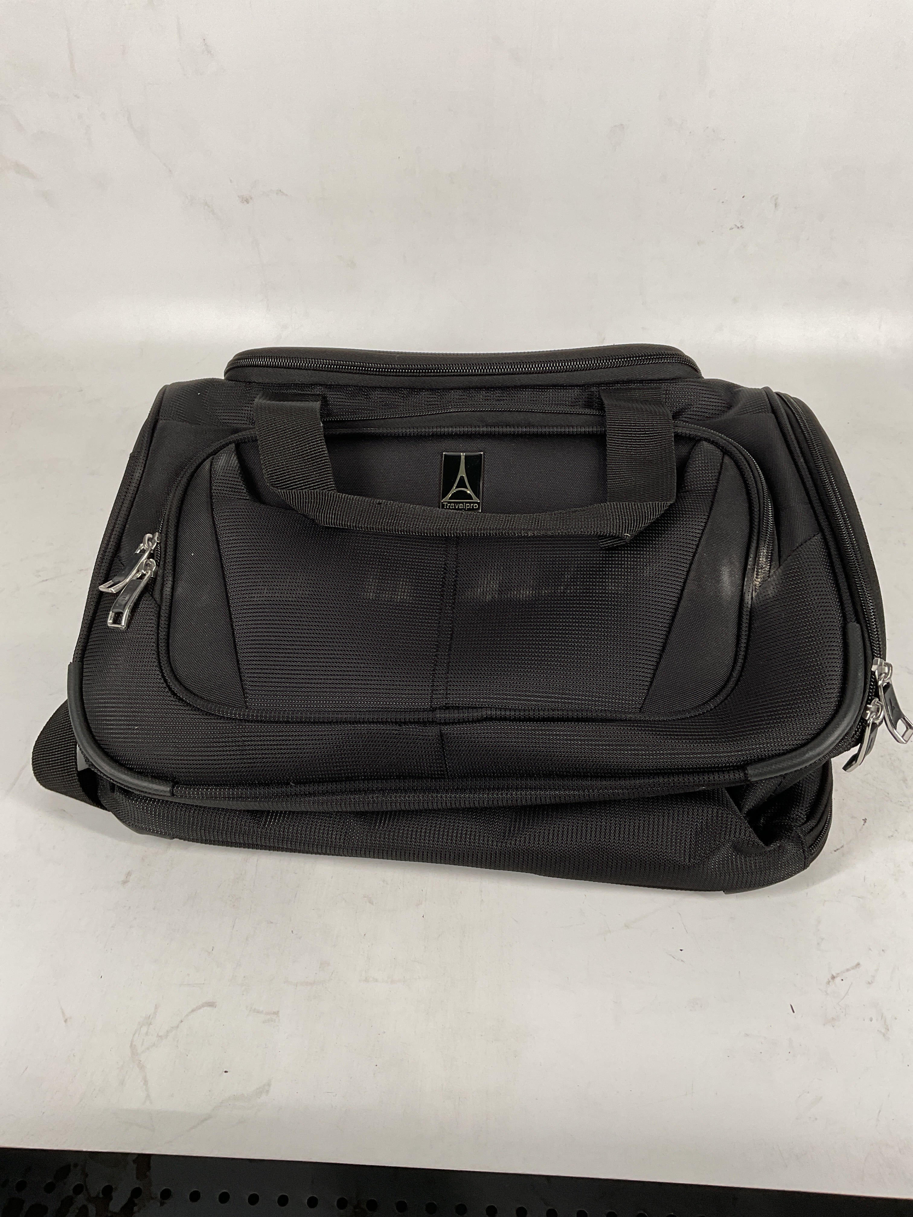 Travelpro Maxlite 5 Softside Lightweight Underseat Carry-On Travel Tote, Overnight Weekender Bag, Men and Women Black 18 Inch U15