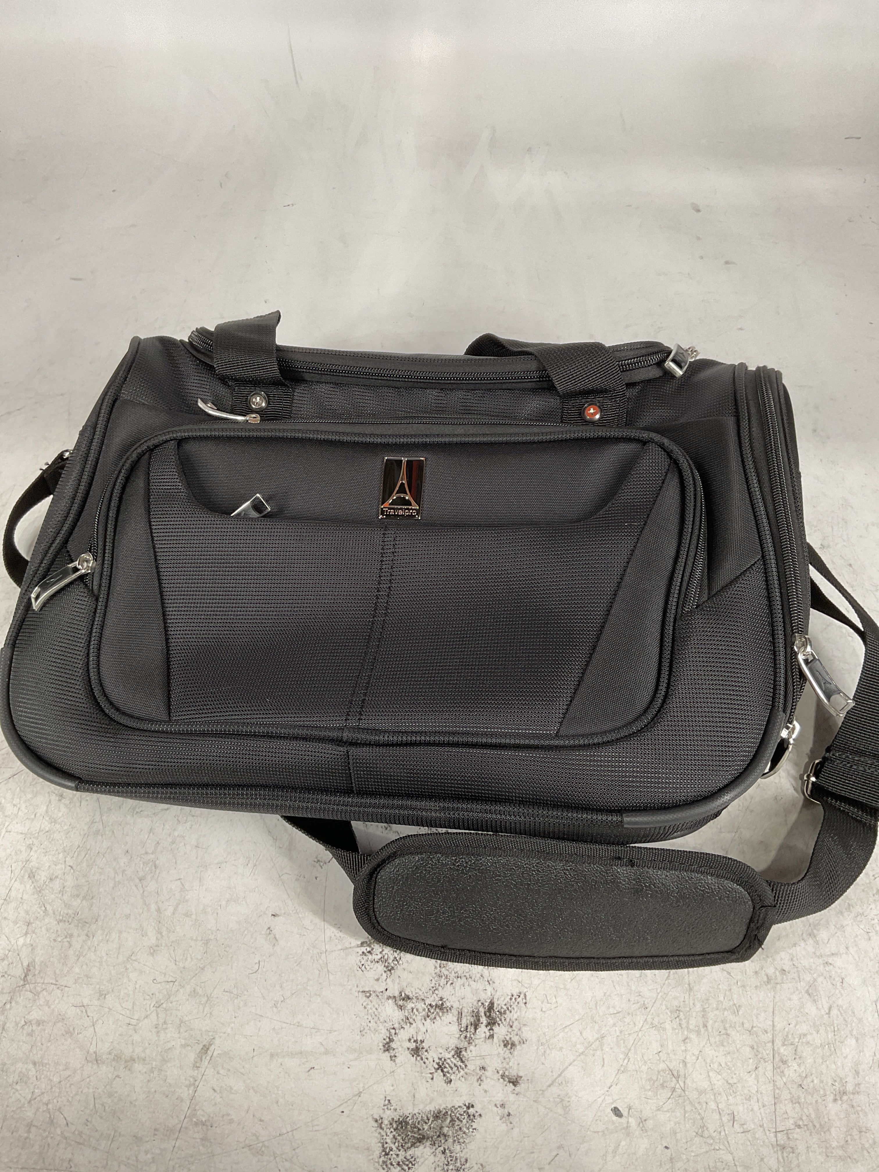 Travelpro Maxlite 5 Softside Lightweight Underseat Carry-On Travel Tote, Overnight Weekender Bag, Men and Women U8