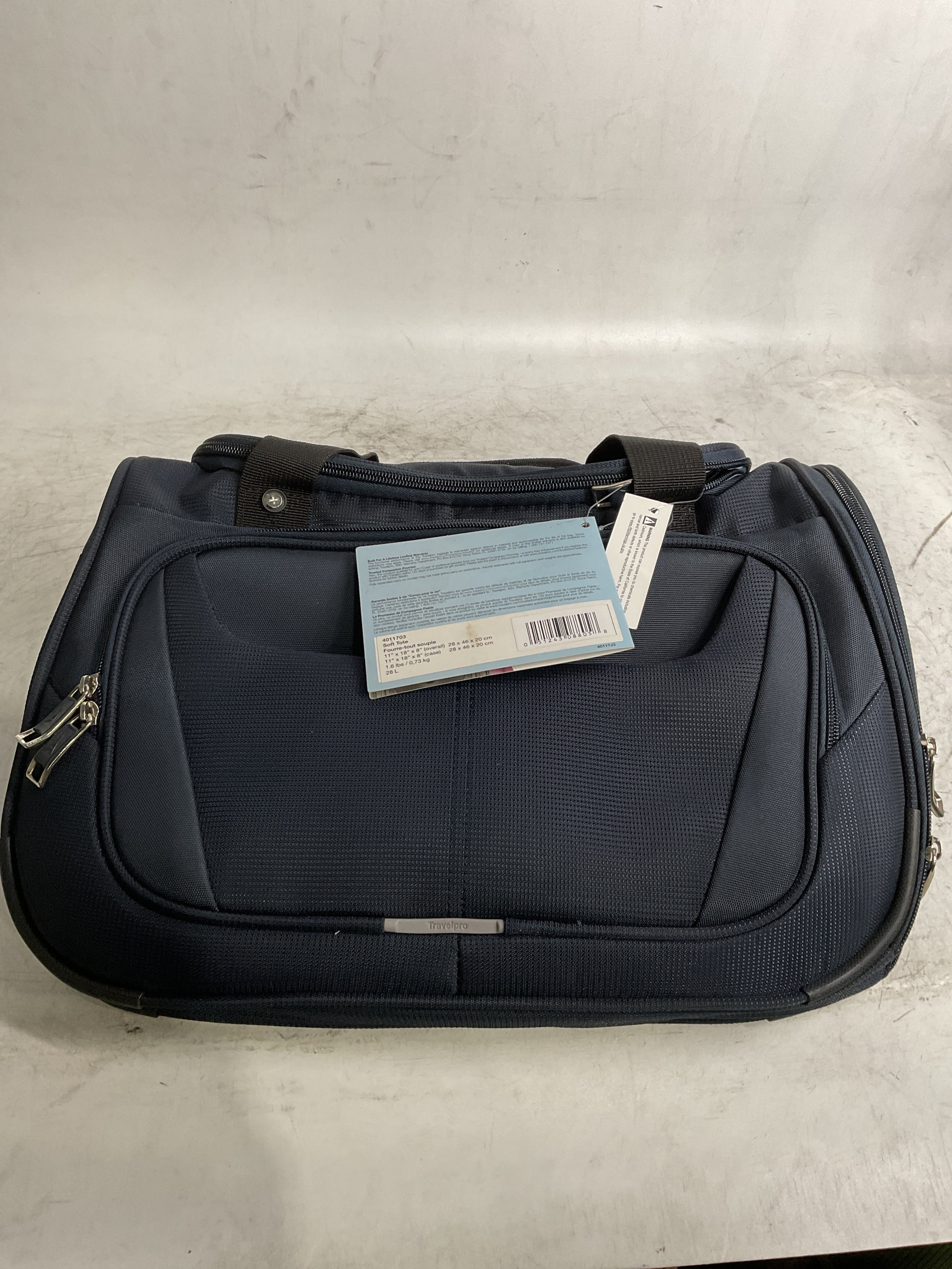 Travelpro Maxlite 5 Softside Lightweight Underseat Carry-On Travel Tote, Overnight Weekender Bag, Men and Women ( Midnight Blue , 18-Inch ) Midnight Blue 18 Inch U1