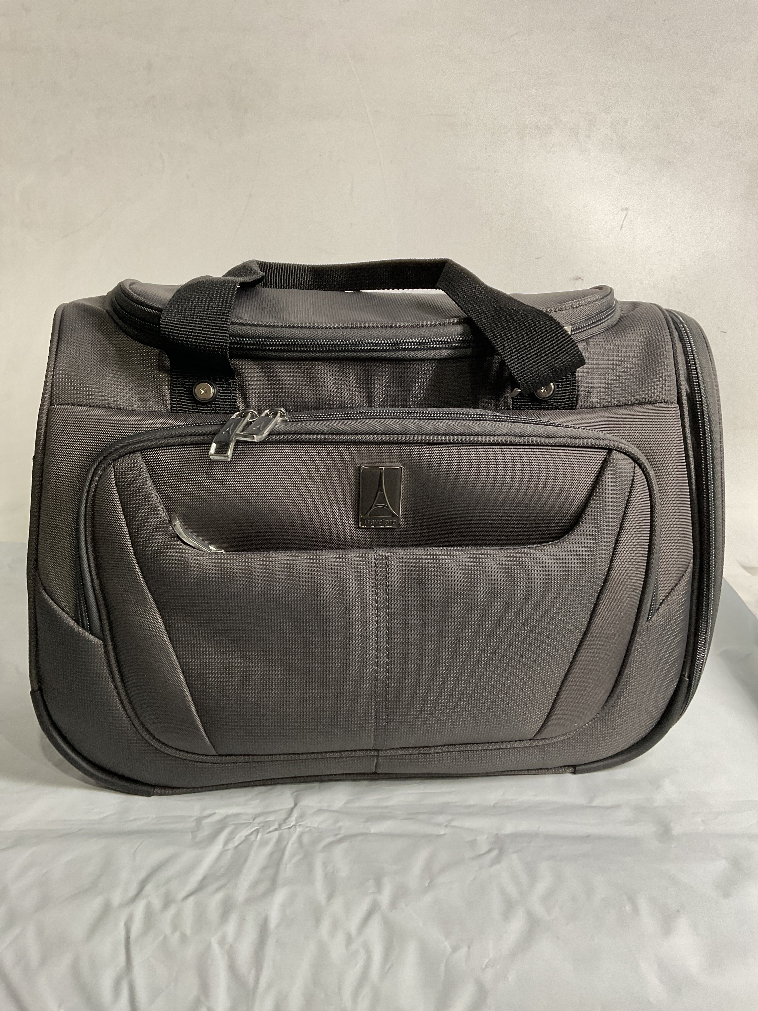 Travelpro Maxlite 5 Softside Lightweight Underseat Carry-On Travel Tote, Overnight Weekender Bag, Men and Women ( Shadow Grey , One Size ) Shadow Grey One Size U10