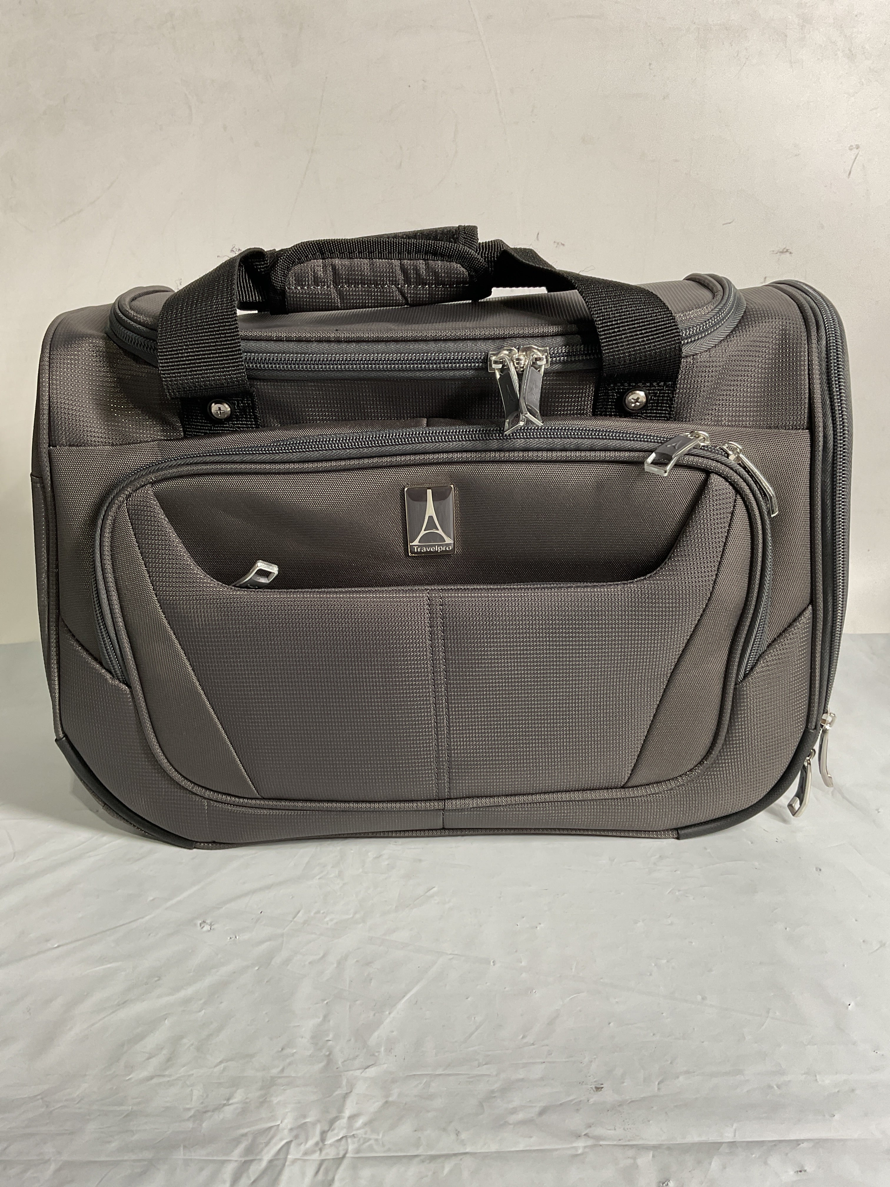 Travelpro Maxlite 5 Softside Lightweight Underseat Carry-On Travel Tote, Overnight Weekender Bag, Men and Women ( Shadow Grey , One Size ) Shadow Grey One Size U12