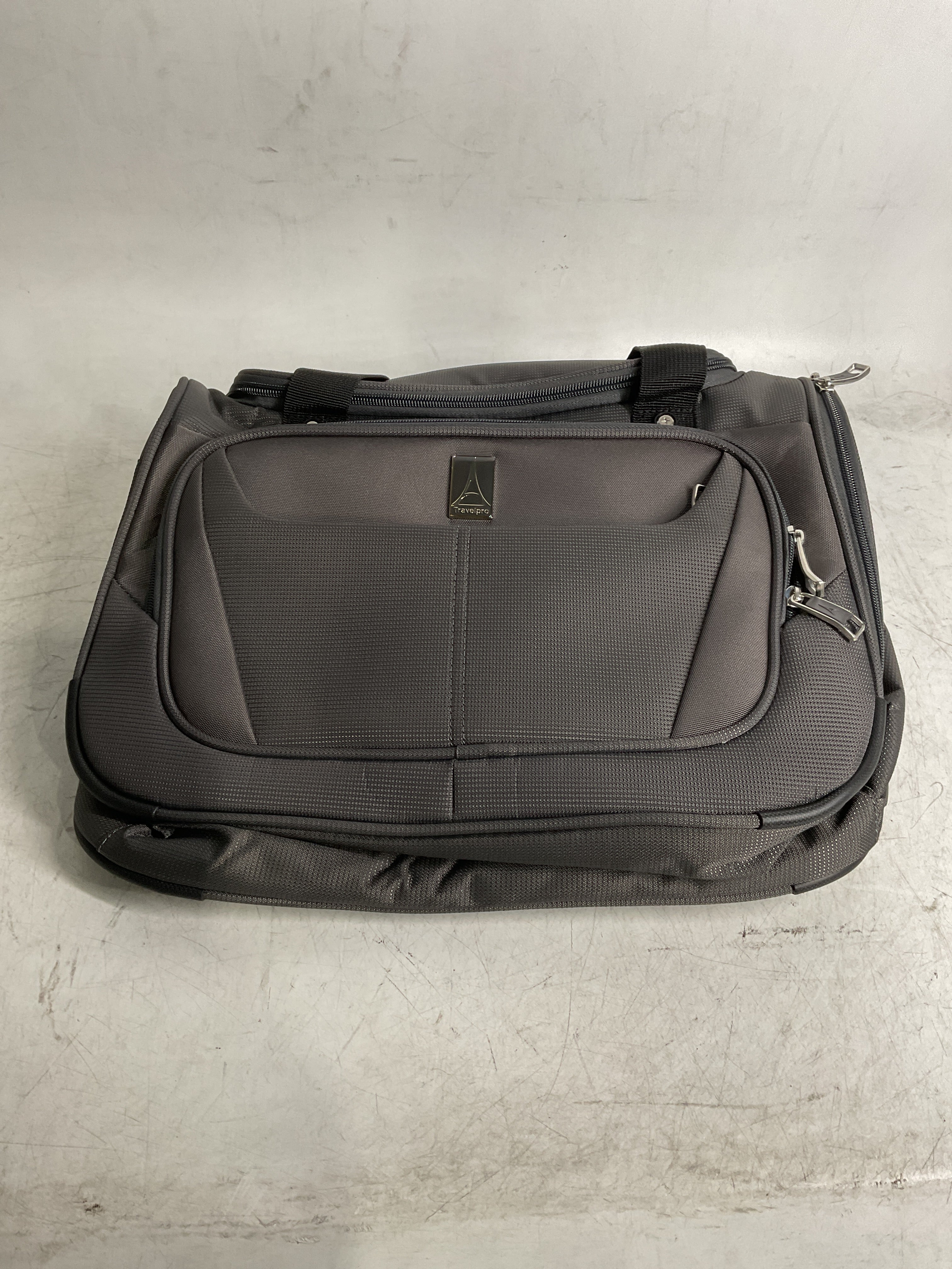 Travelpro Maxlite 5 Softside Lightweight Underseat Carry-On Travel Tote, Overnight Weekender Bag, Men and Women ( Shadow Grey , One Size ) Shadow Grey One Size U8
