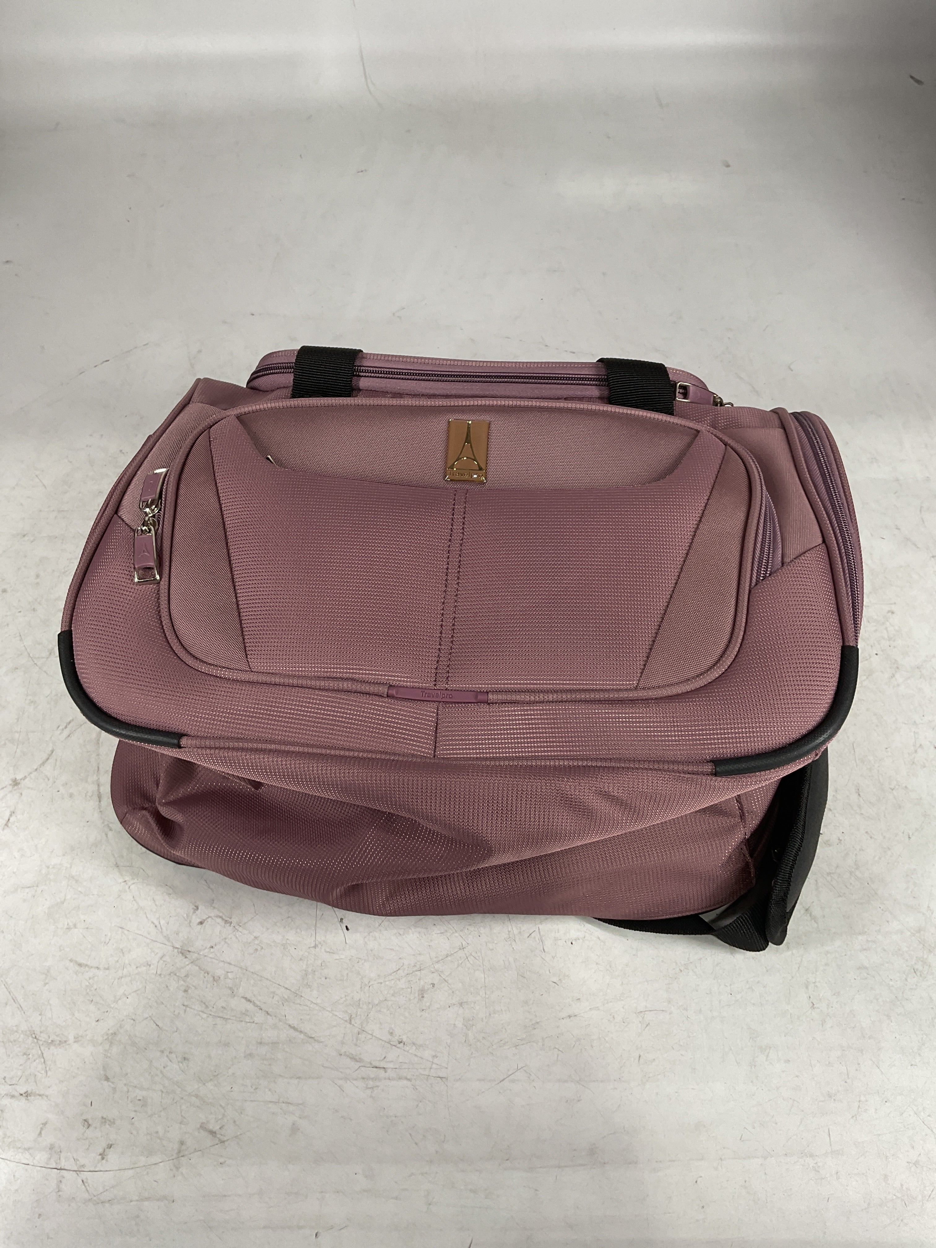 Travelpro Maxlite 5 Softside Lightweight Underseat Carry-On Travel Tote, Overnight Weekender Bag, Men and Women U2