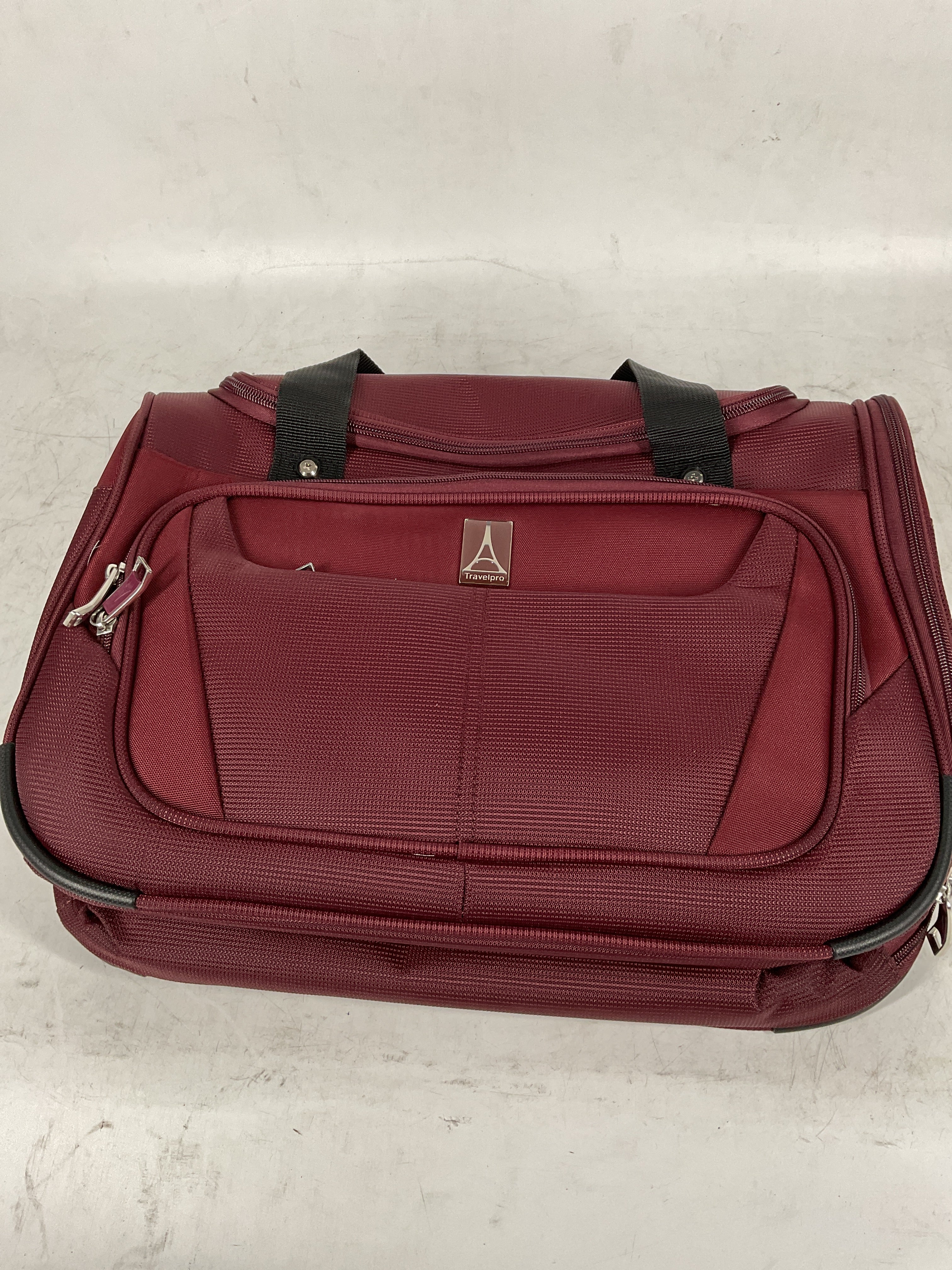 Travelpro Maxlite 5 Softside Lightweight Underseat Carry-On Travel Tote, Overnight Weekender Bag, Men and Women Burgundy 18 Inch U5