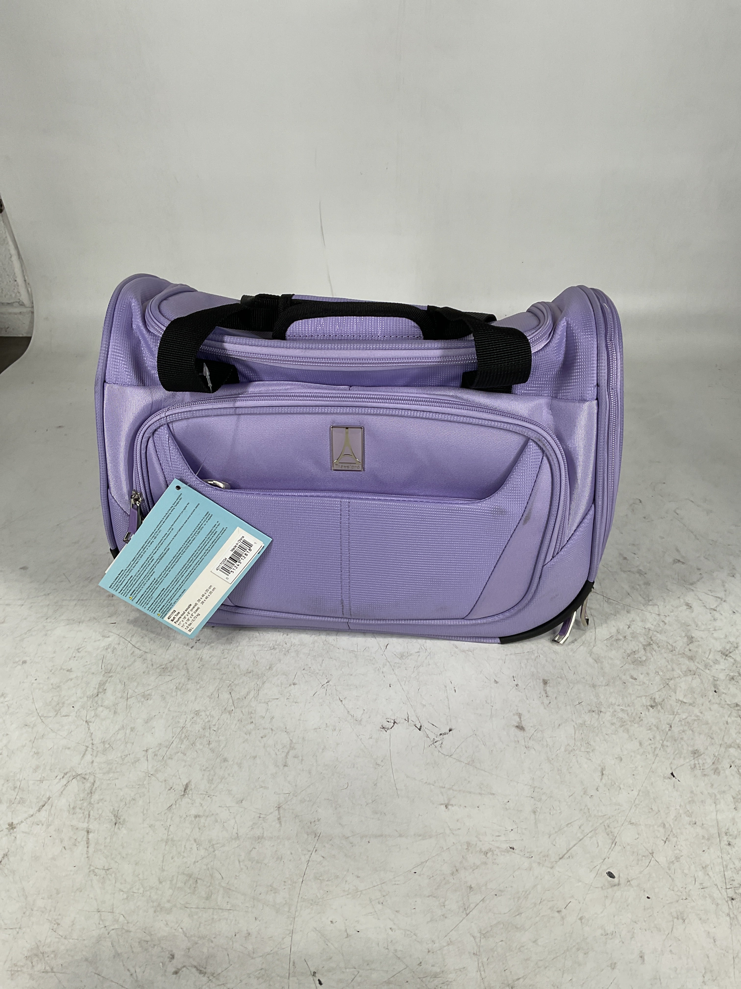 Travelpro Maxlite 5 Softside Lightweight Underseat Carry-On Travel Tote, Overnight Weekender Bag, Men and Women U2