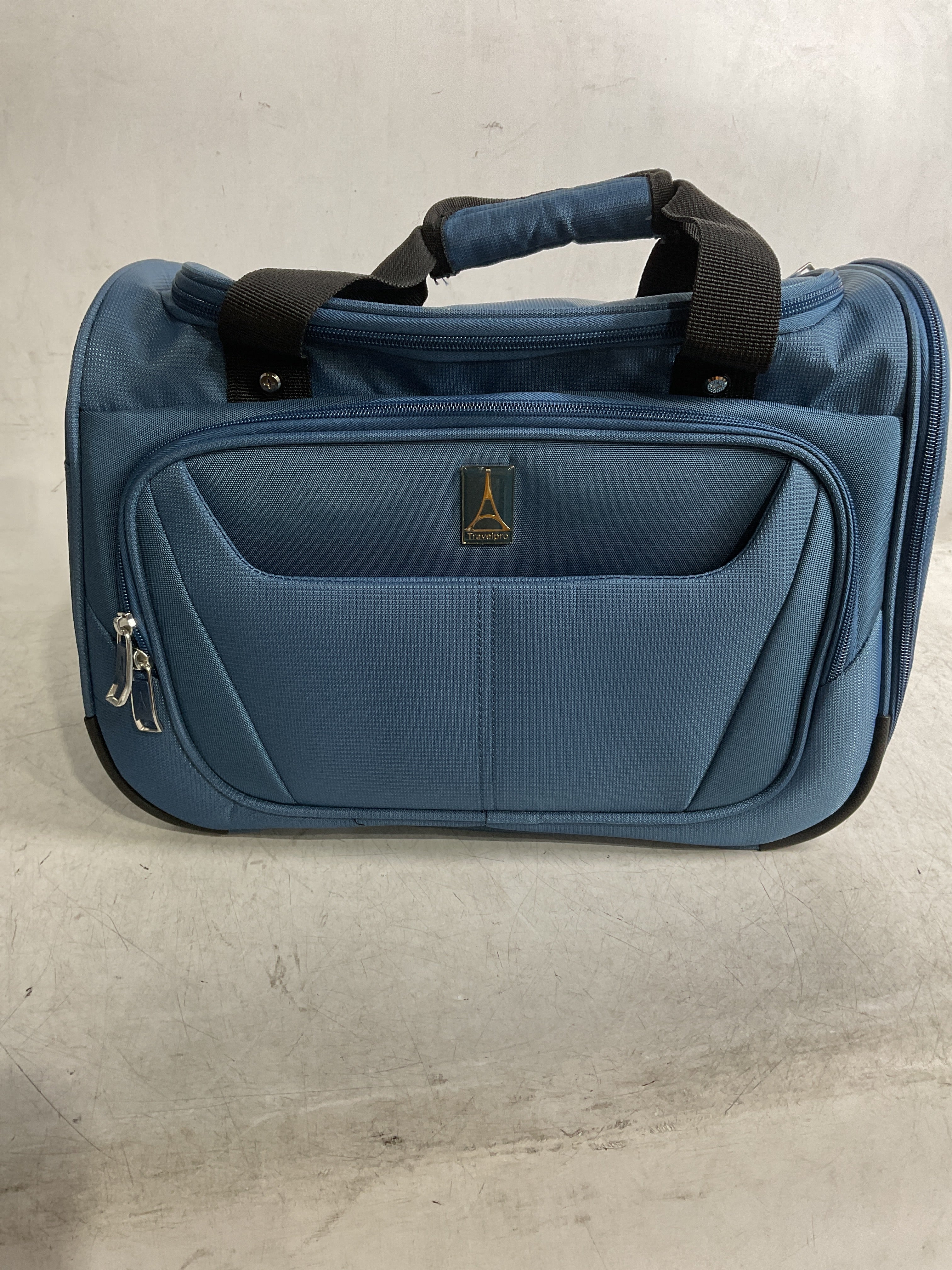 Travelpro Maxlite 5 Softside Lightweight Underseat Carry-On Travel Tote, Overnight Weekender Bag, Men and Women ( Ensign Blue , 18-Inch ) Ensign Blue 18 Inch U12
