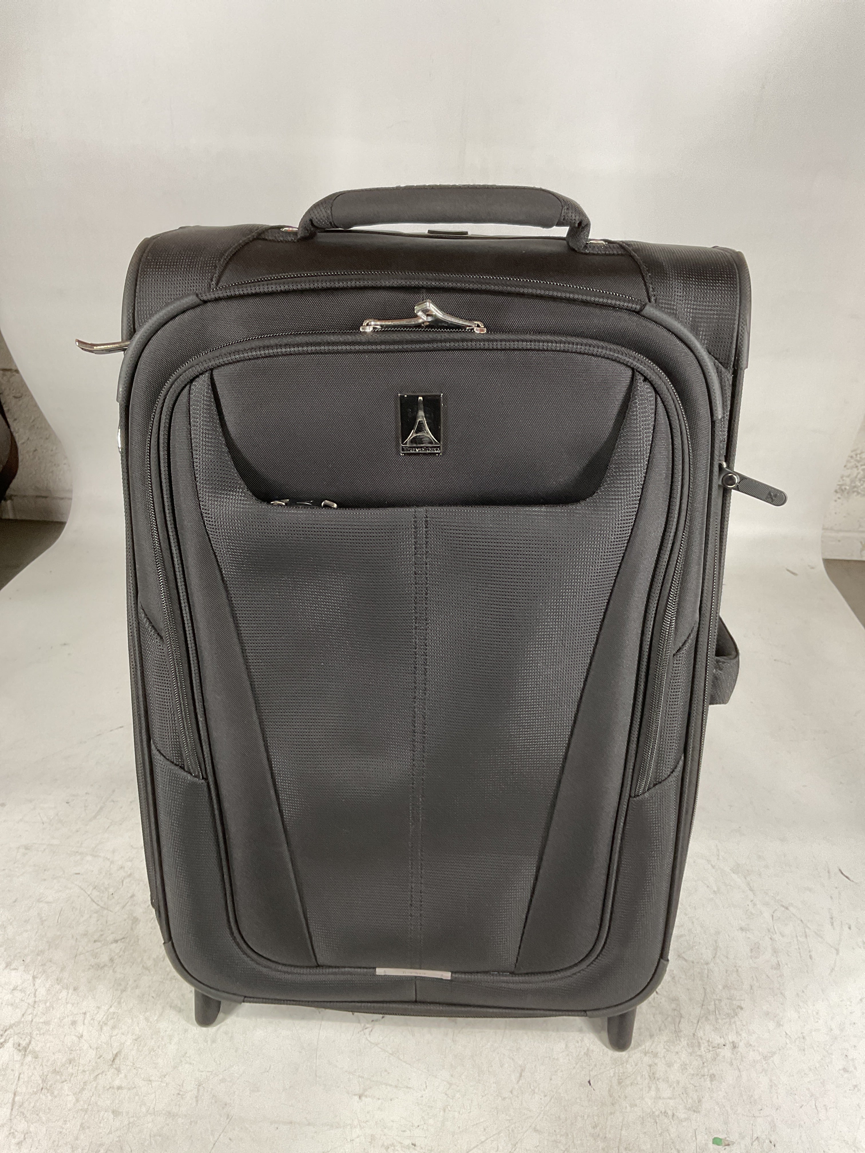 Travelpro Maxlite 5 Softside Expandable Upright 2 Wheel Luggage, Lightweight Suitcase, Men and Women U22