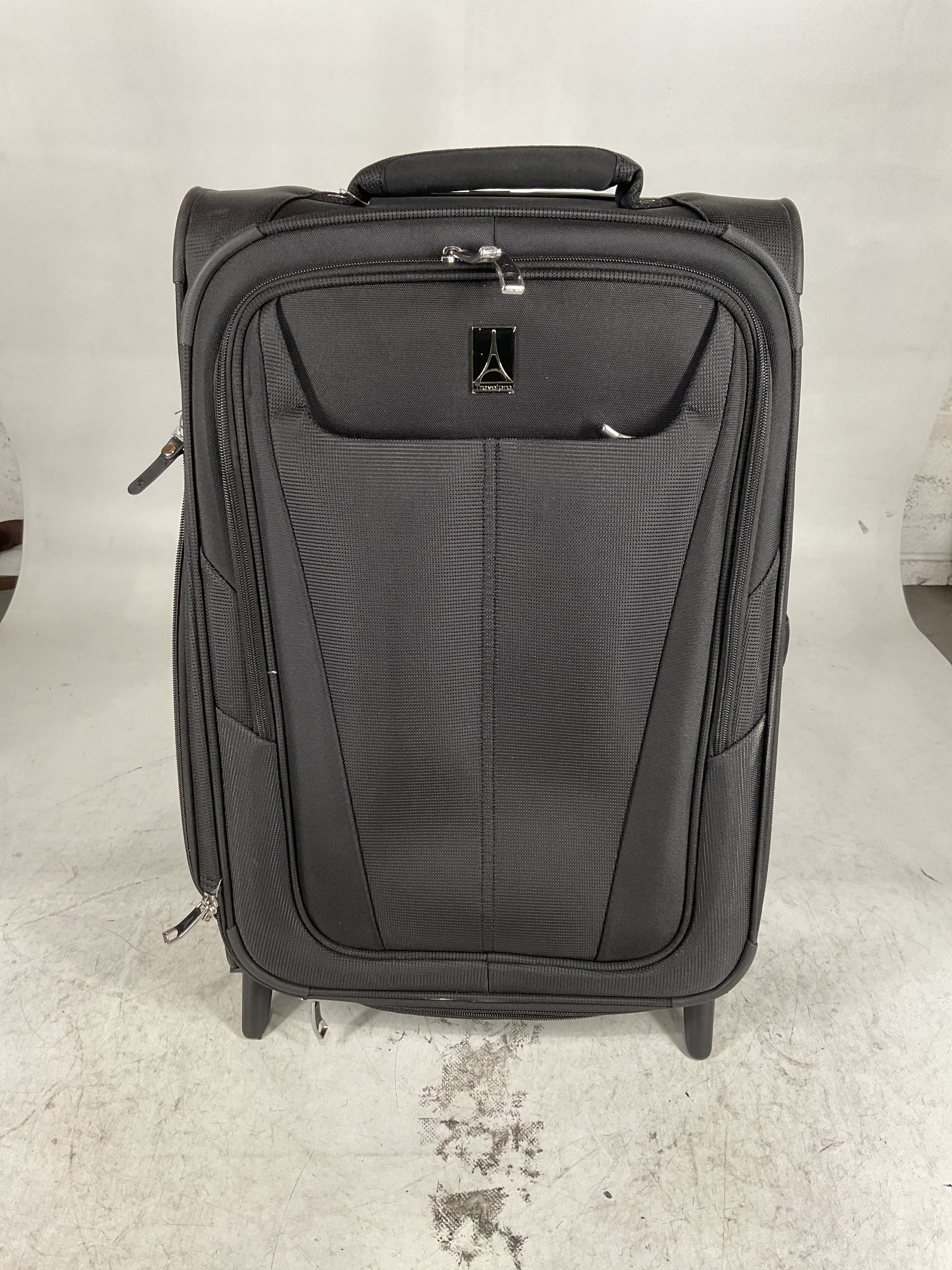 Travelpro Maxlite 5 Softside Expandable Upright 2 Wheel Luggage, Lightweight Suitcase, Men and Women U25