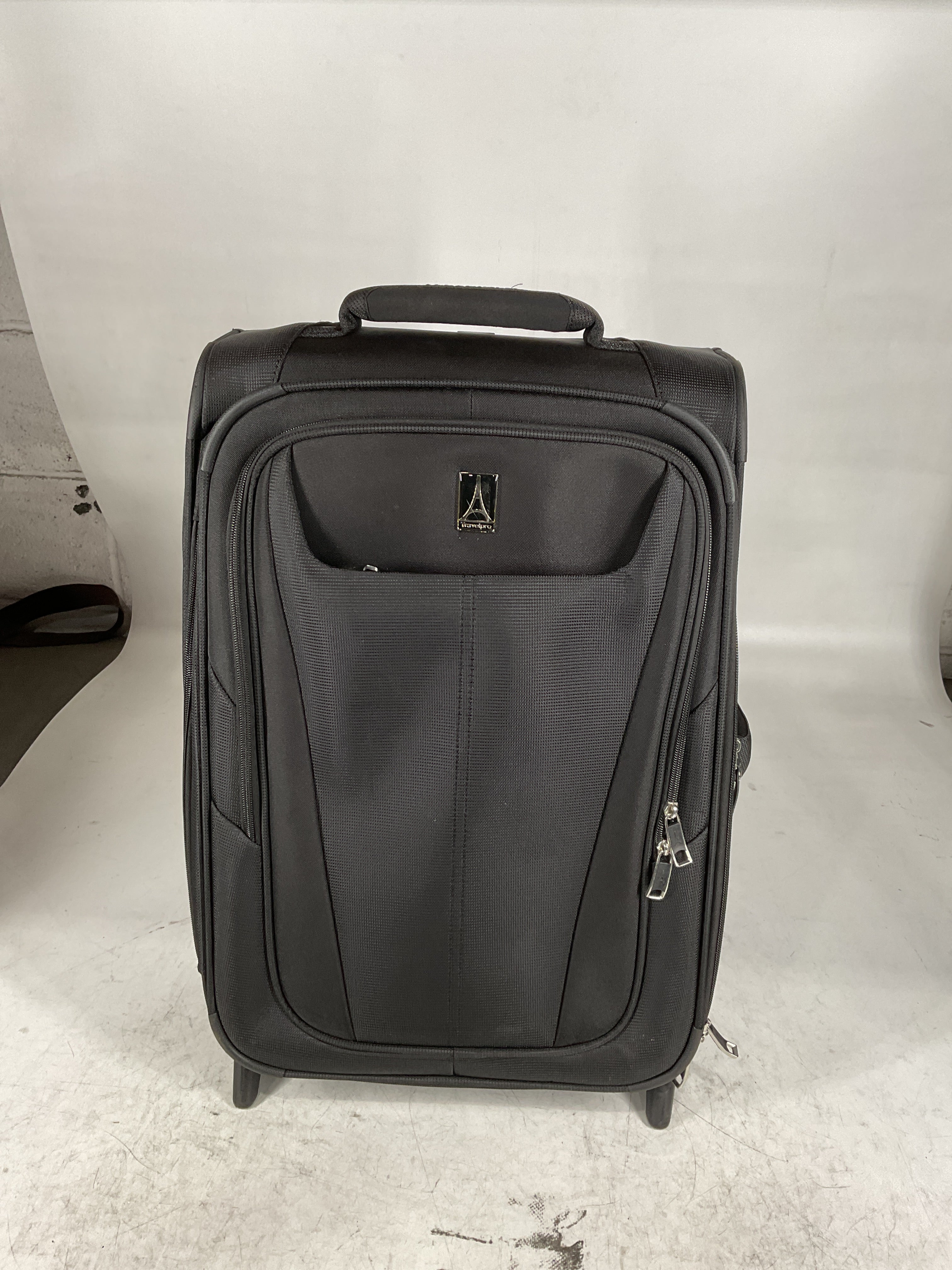 Travelpro Maxlite 5 Softside Expandable Upright 2 Wheel Luggage, Lightweight Suitcase, Men and Women U26