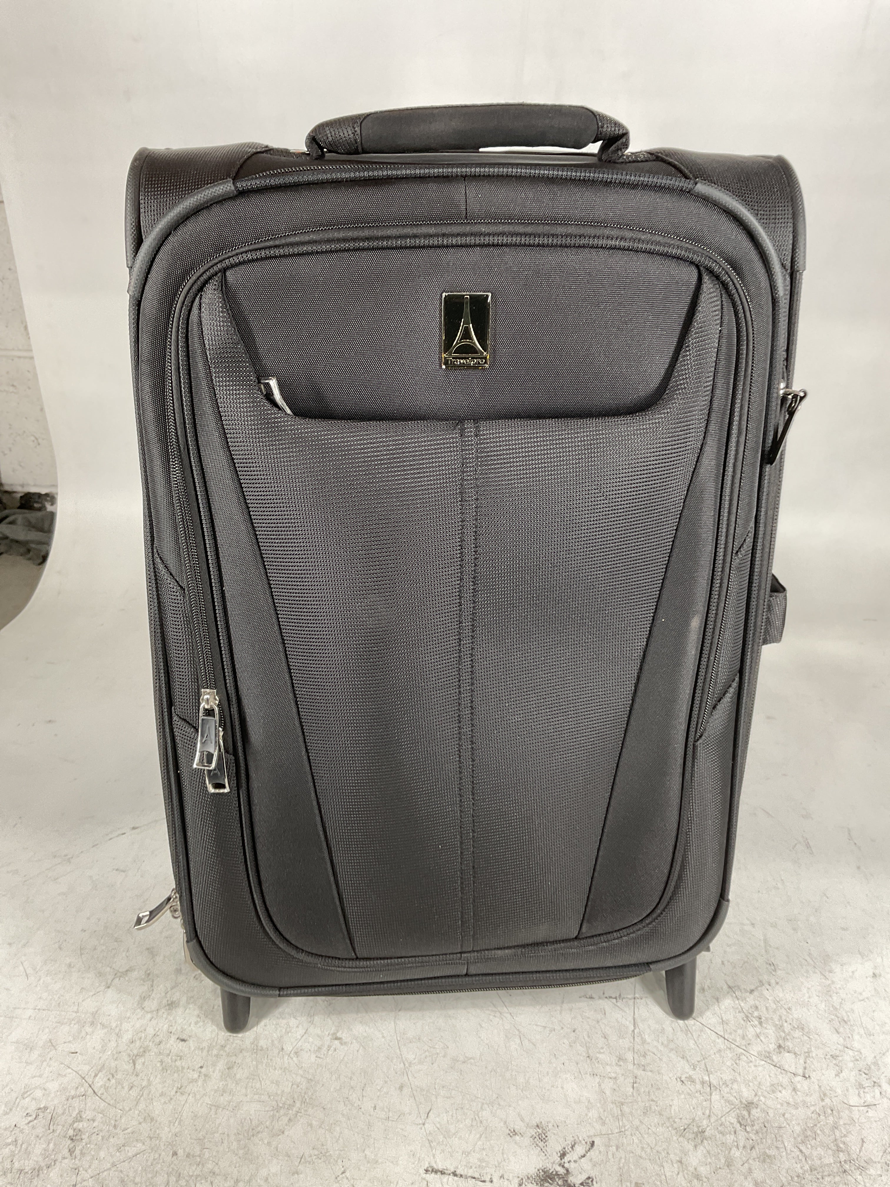 Travelpro Maxlite 5 Softside Expandable Upright 2 Wheel Luggage, Lightweight Suitcase, Men and Women U27