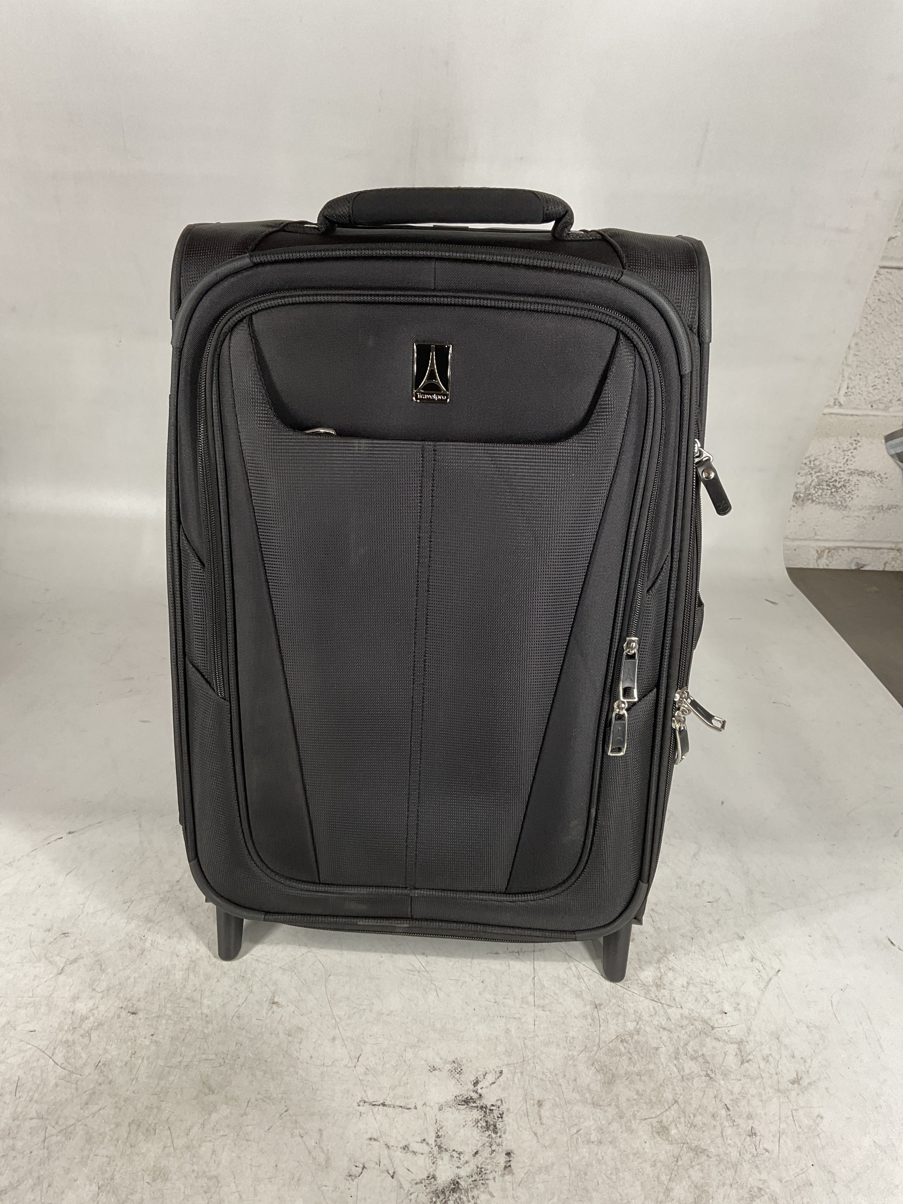 Travelpro Maxlite 5 Softside Expandable Upright 2 Wheel Luggage, Lightweight Suitcase, Men and Women U28
