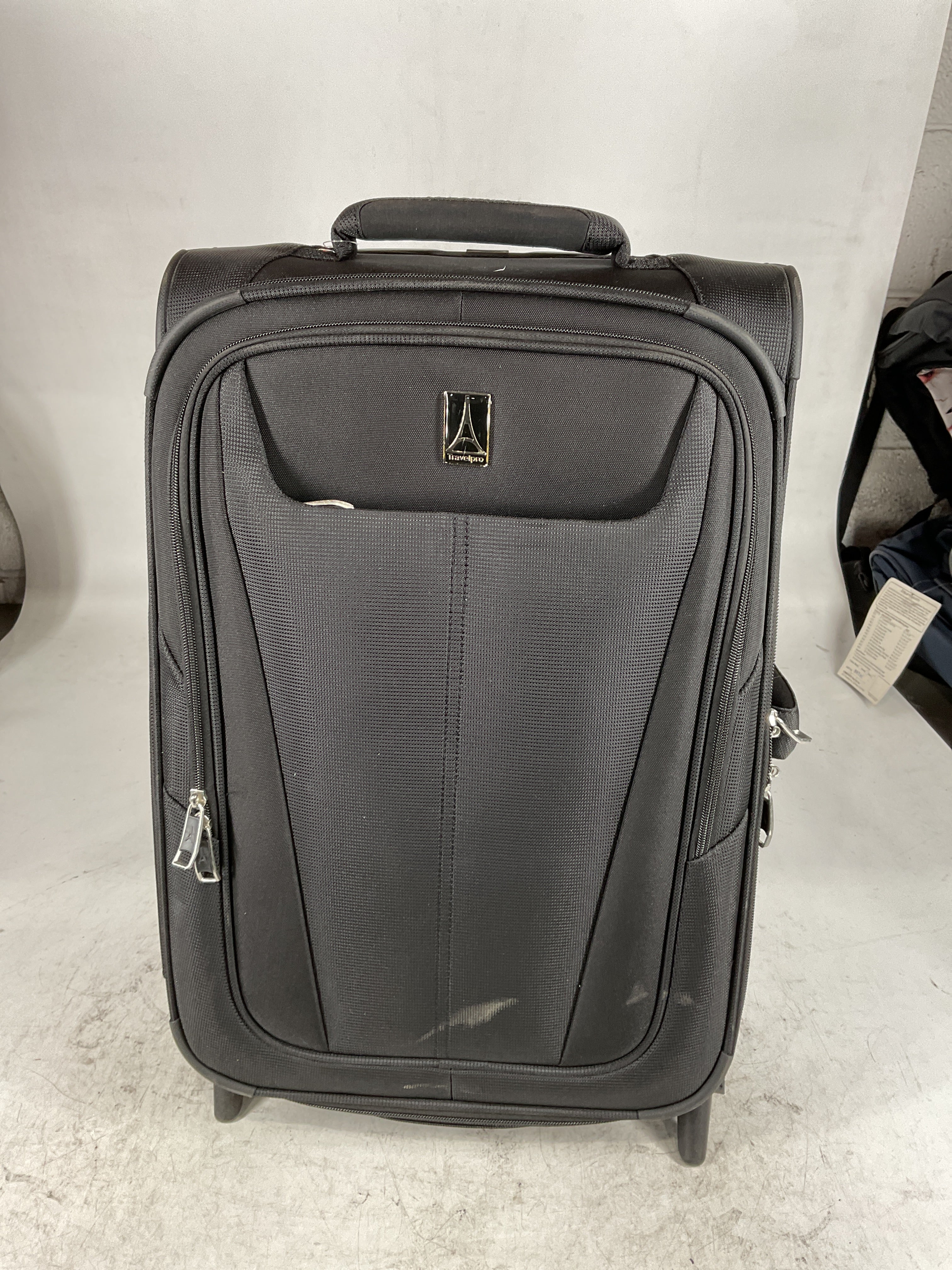 Travelpro Maxlite 5 Softside Expandable Upright 2 Wheel Luggage, Lightweight Suitcase, Men and Women Black Carry On 22 Inch U32