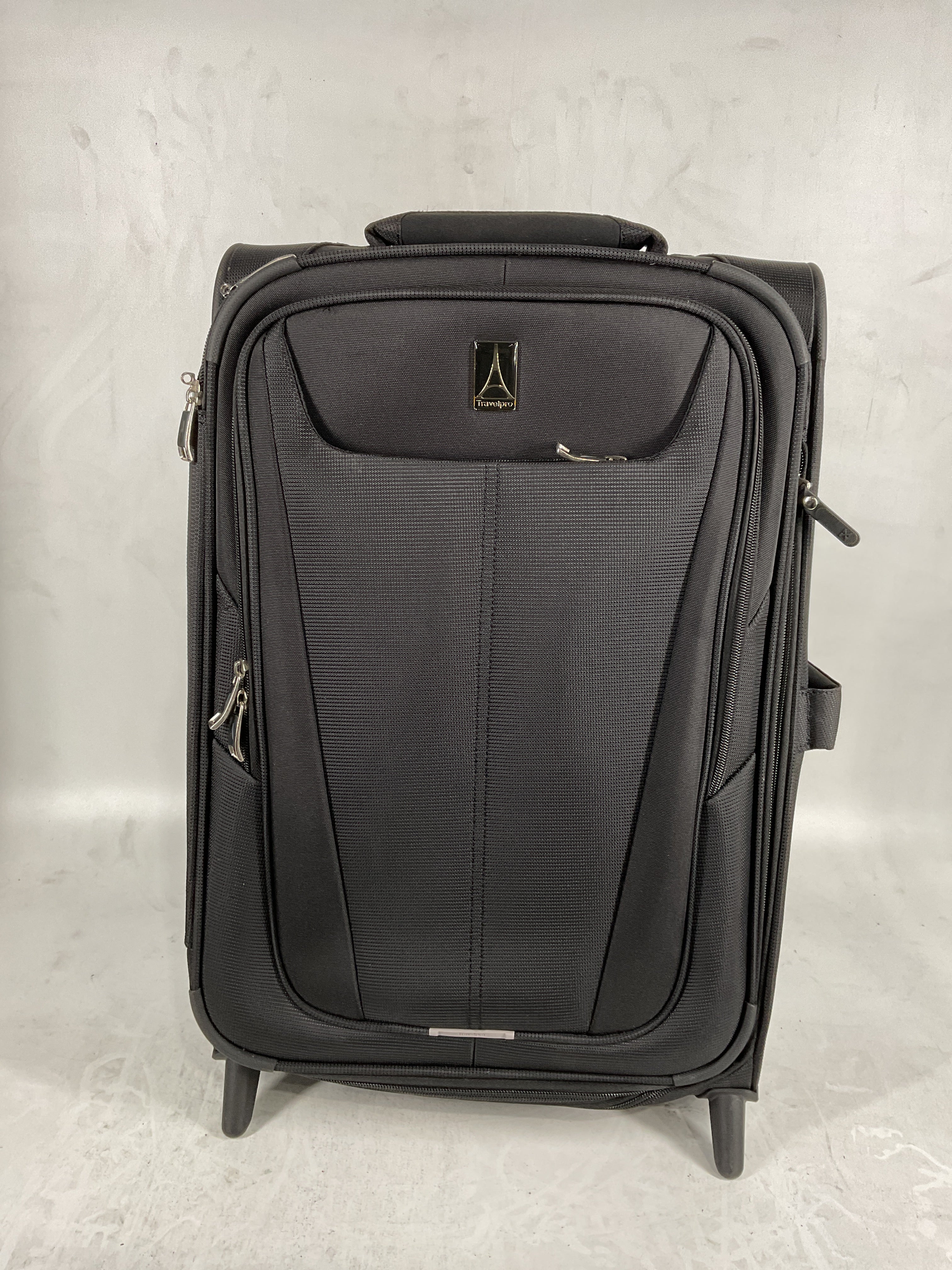 Travelpro Maxlite 5 Softside Expandable Upright 2 Wheel Luggage, Lightweight Suitcase, Men and Women Black Carry On 22 Inch U34