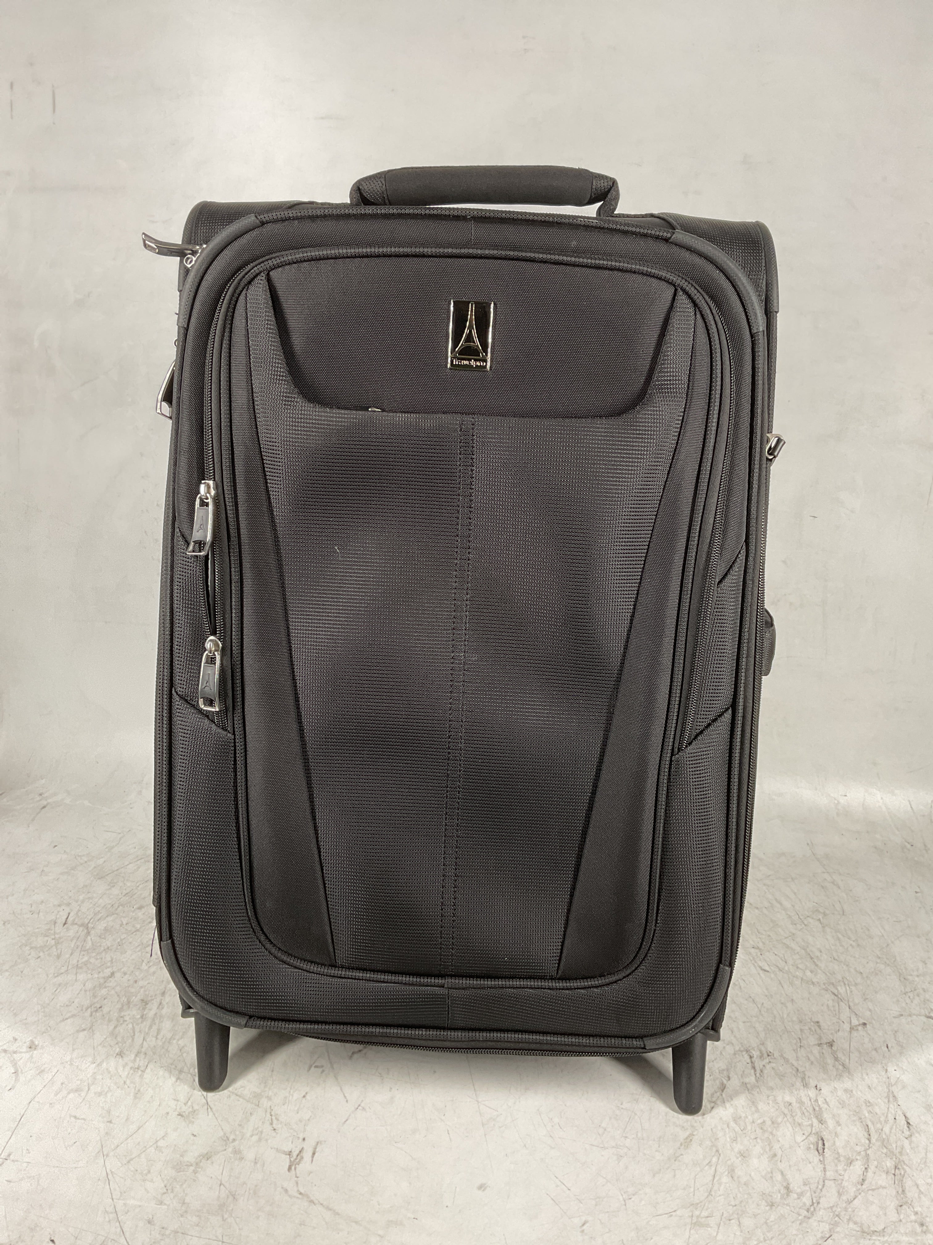 Travelpro Maxlite 5 Softside Expandable Upright 2 Wheel Luggage, Lightweight Suitcase, Men and Women ( Black , Carry-on 22-Inch ) Black Carry On 22 Inch U50