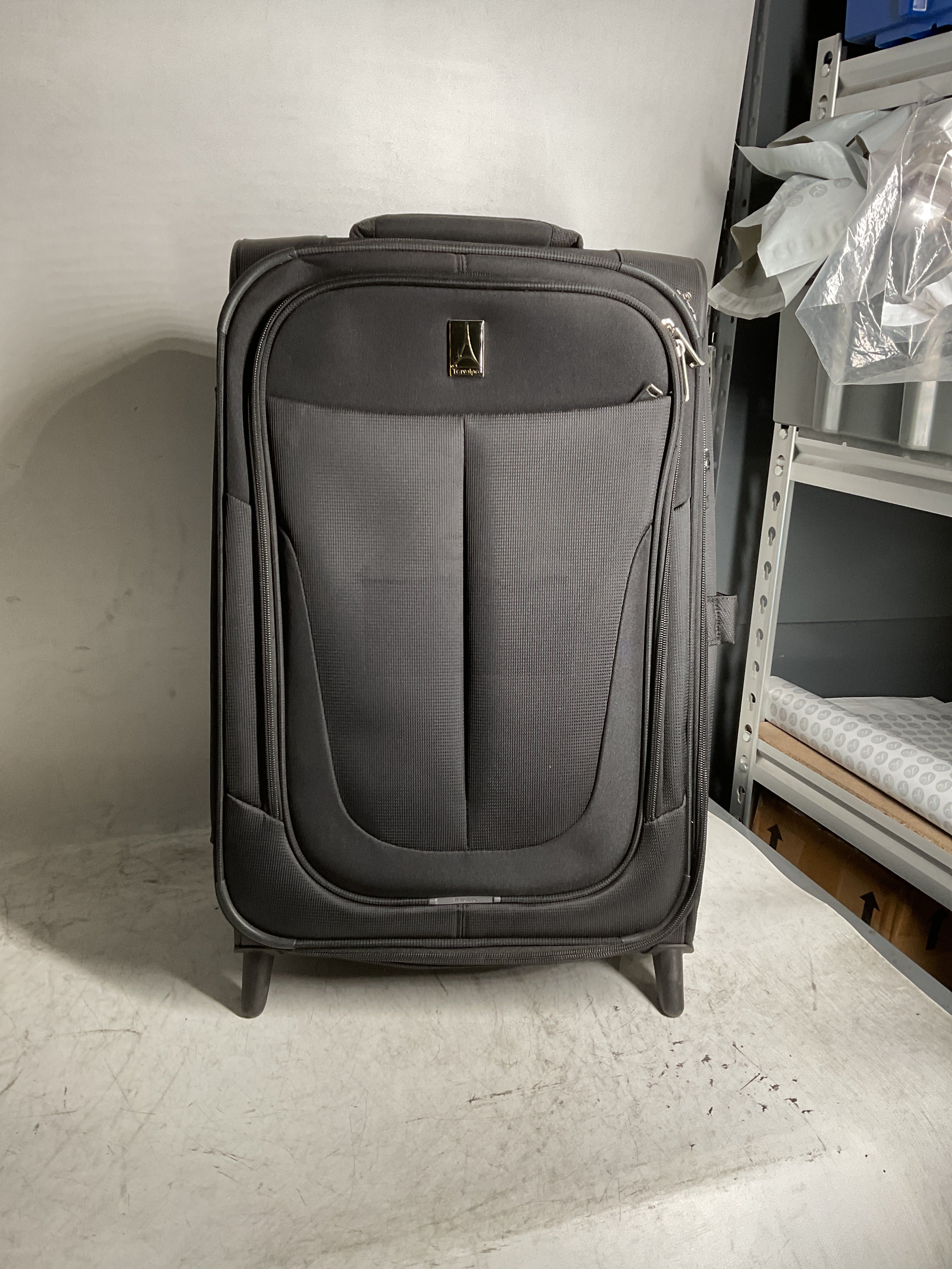 Travelpro Maxlite 5 Softside Expandable Upright 2 Wheel Luggage, Lightweight Suitcase, Men and Women ( Black , Carry-on 22-Inch ) Black Carry On 22 Inch U61