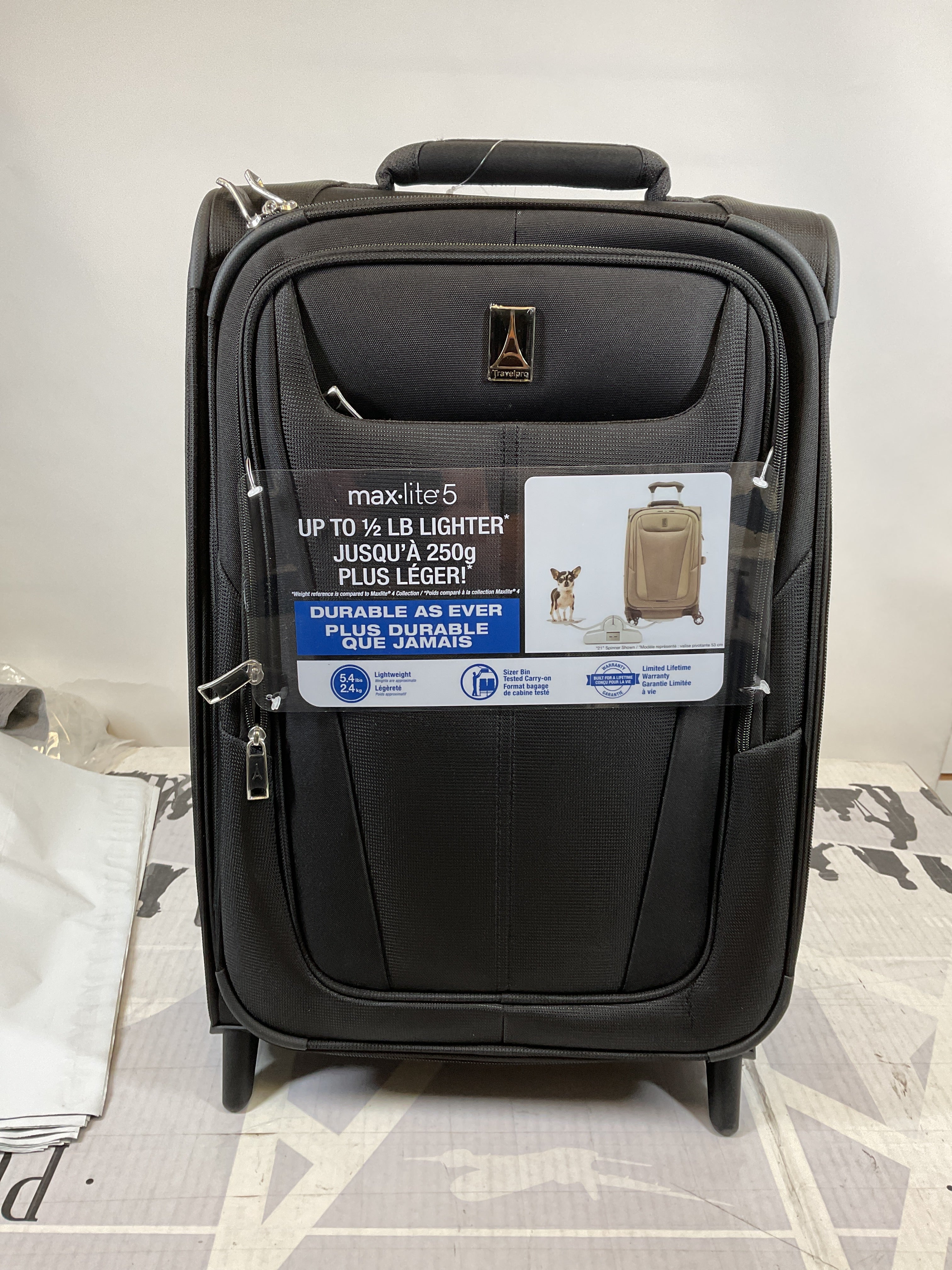 Travelpro Maxlite 5 Softside Expandable Upright 2 Wheel Luggage, Lightweight Suitcase, Men and Women ( Black , Carry-on 22-Inch ) Black Carry On 22 Inch U75