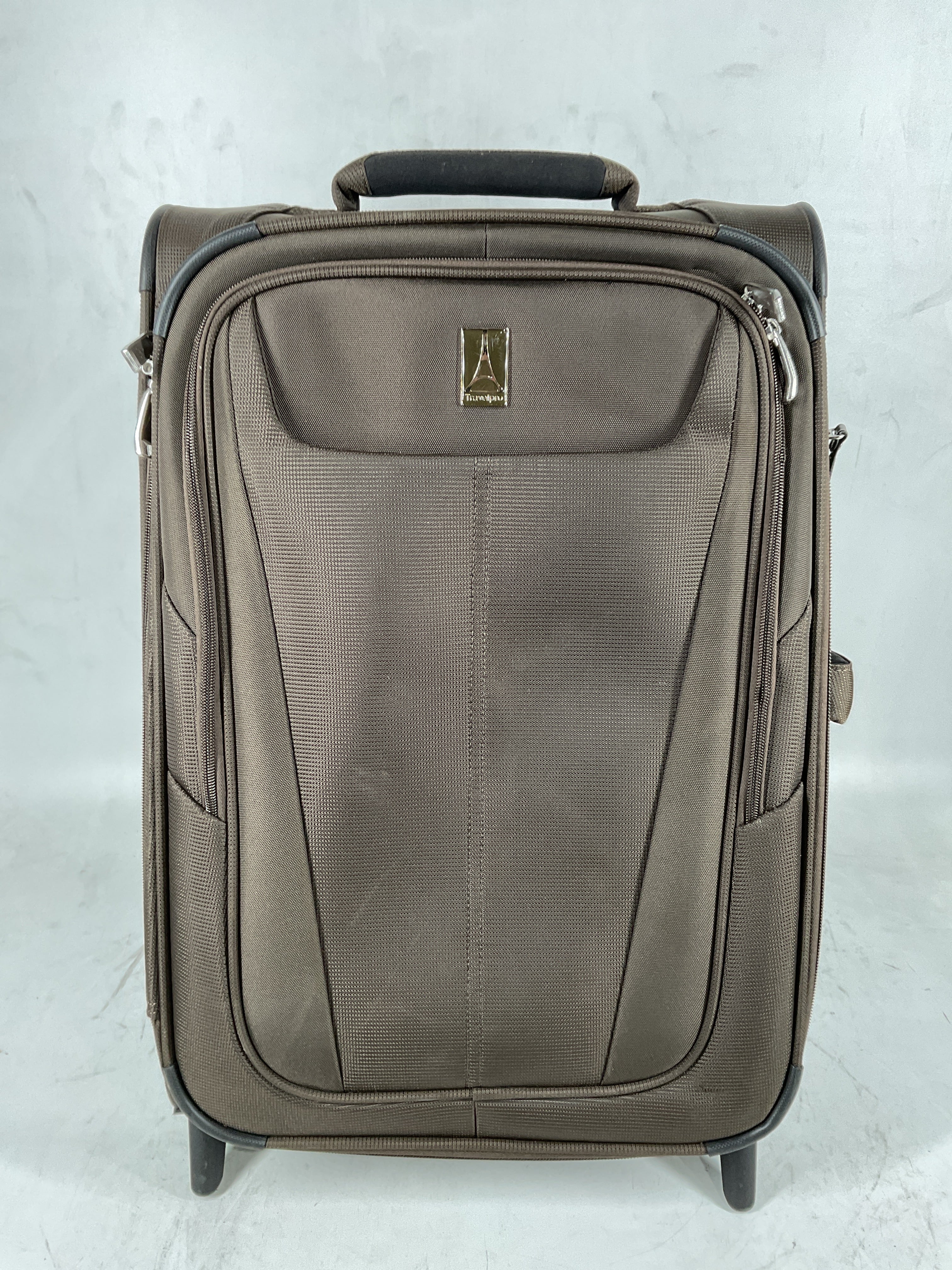 Travelpro Maxlite 5 Softside Expandable Upright 2 Wheel Luggage, Lightweight Suitcase, Men and Women Mocha Carry On 22 Inch U11