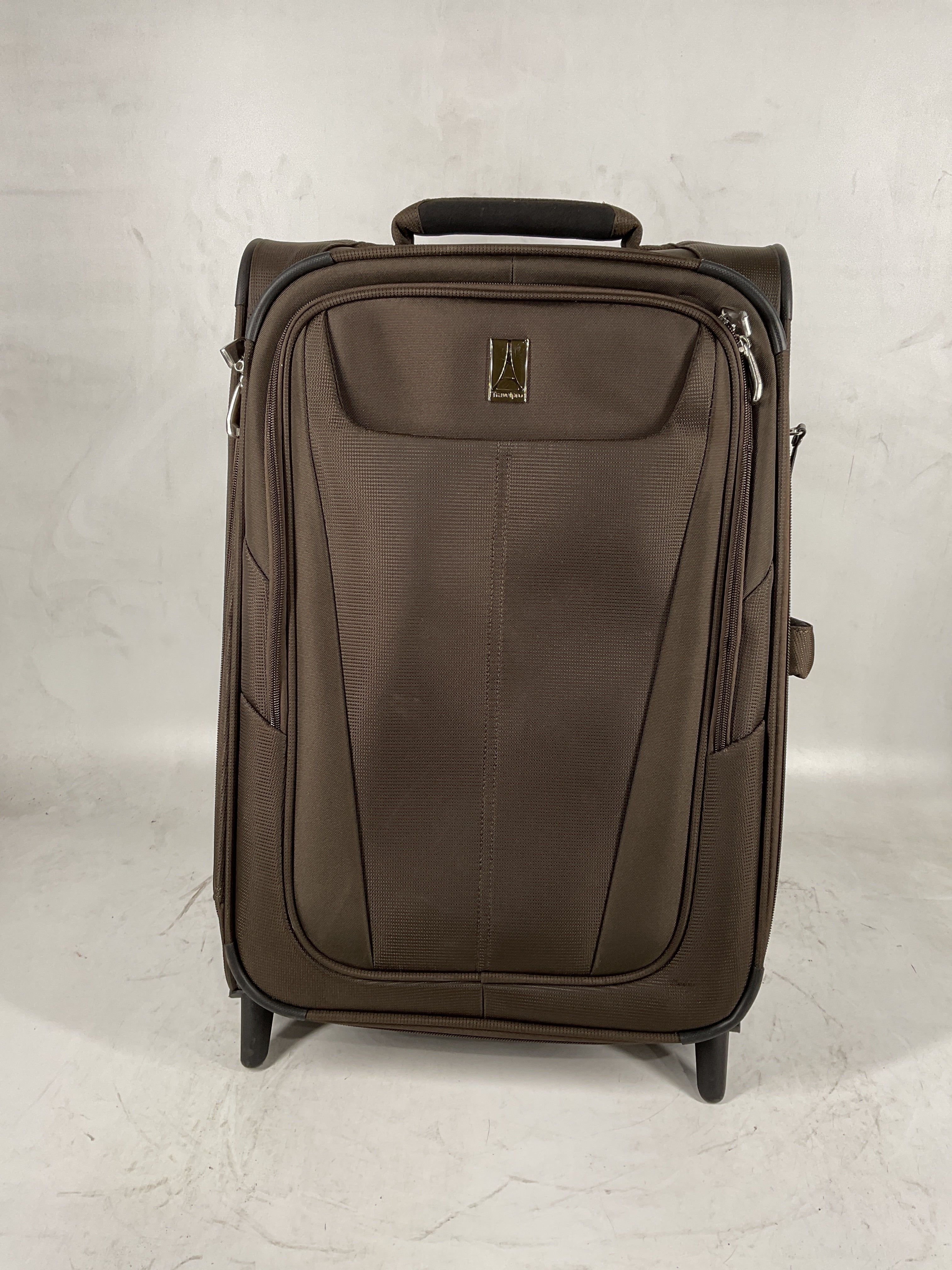 Travelpro Maxlite 5 Softside Expandable Upright 2 Wheel Luggage, Lightweight Suitcase, Men and Women Mocha Carry On 22 Inch UNaN