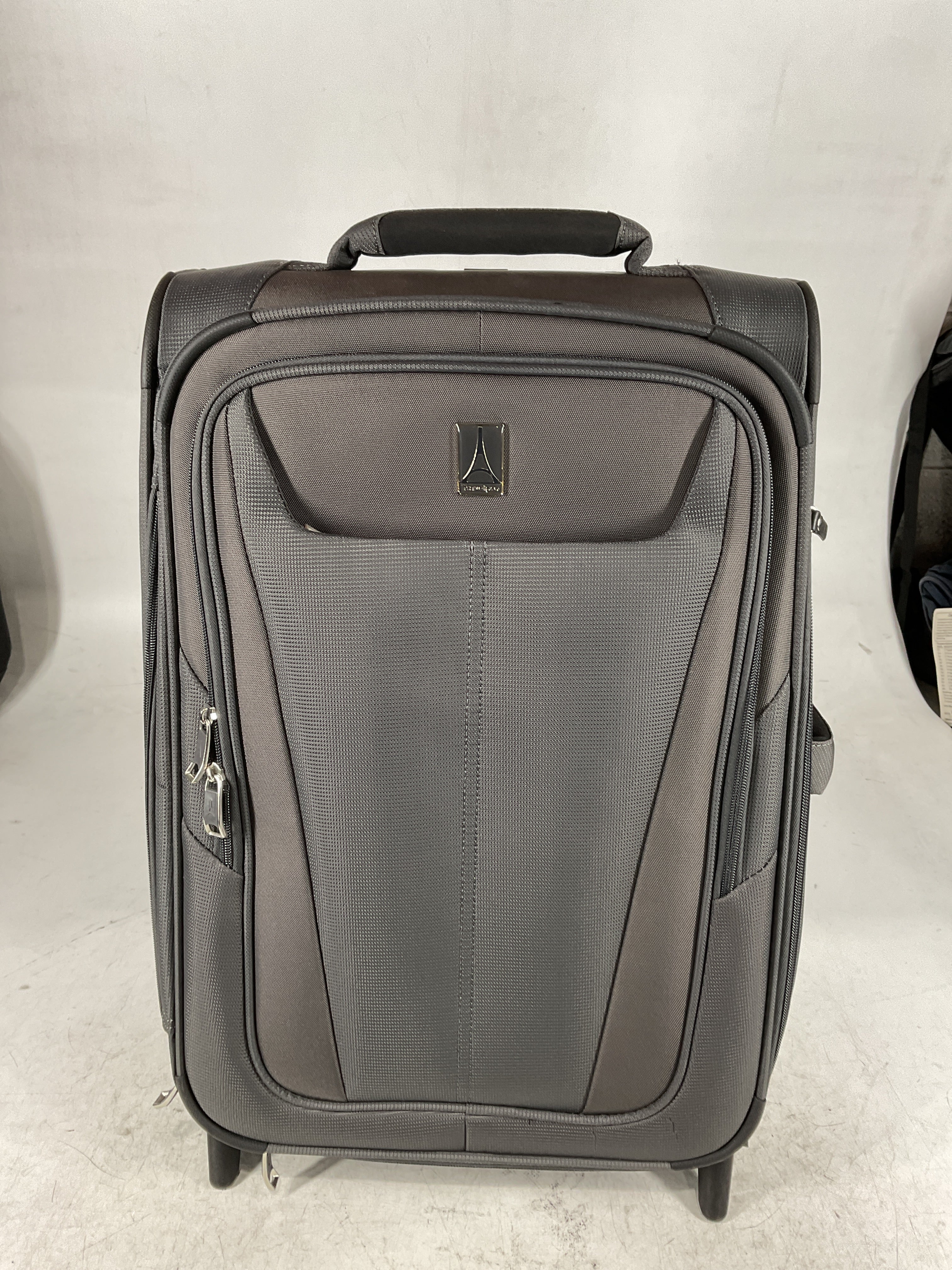 Travelpro Maxlite 5 Softside Expandable Upright 2 Wheel Luggage, Lightweight Suitcase, Men and Women Shadow Grey Carry On 22 Inch U10