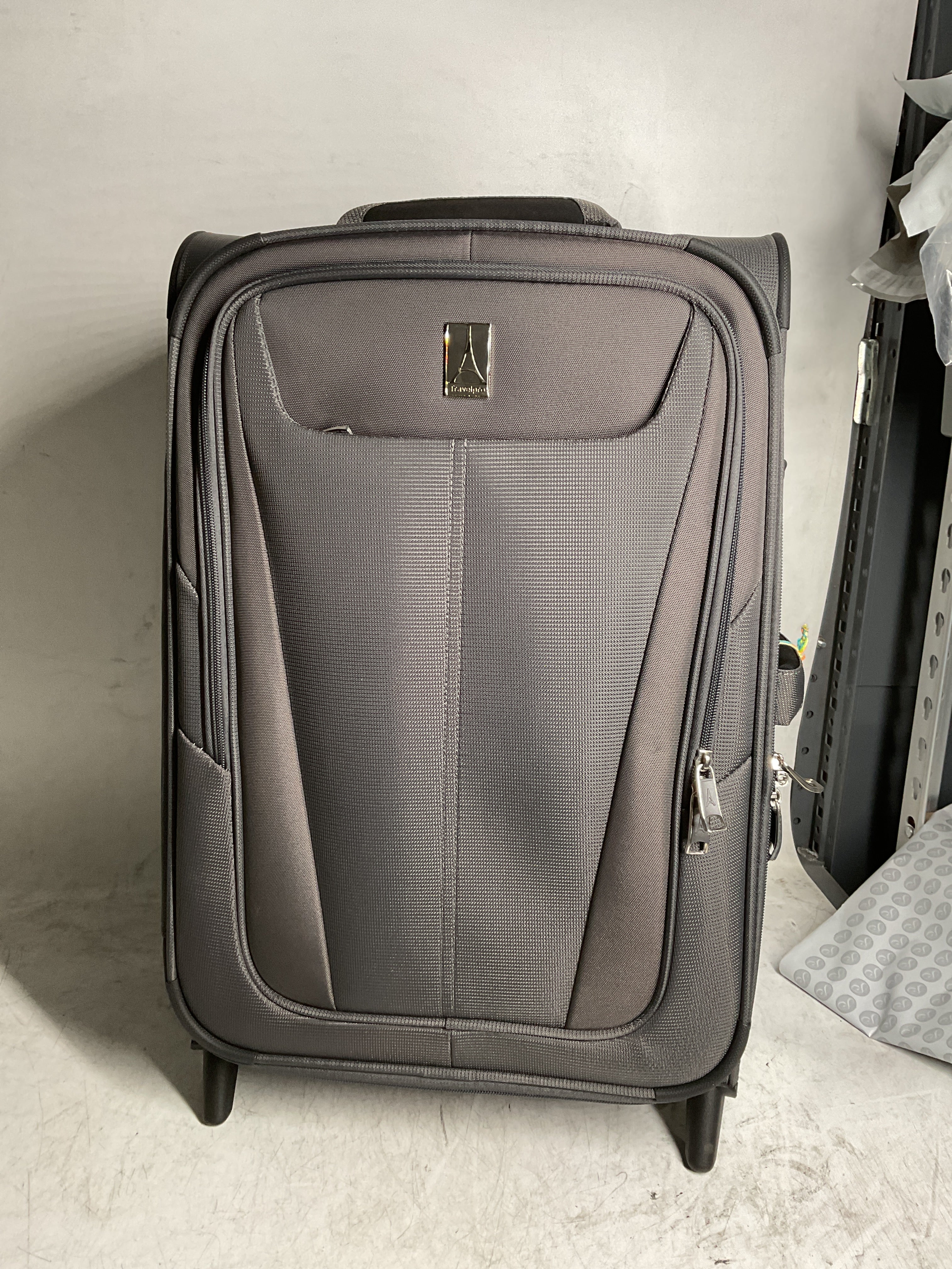 Travelpro Maxlite 5 Softside Expandable Upright 2 Wheel Luggage, Lightweight Suitcase, Men and Women ( Shadow Grey , Carry-on 22-Inch ) Shadow Grey Carry On 22 Inch U18