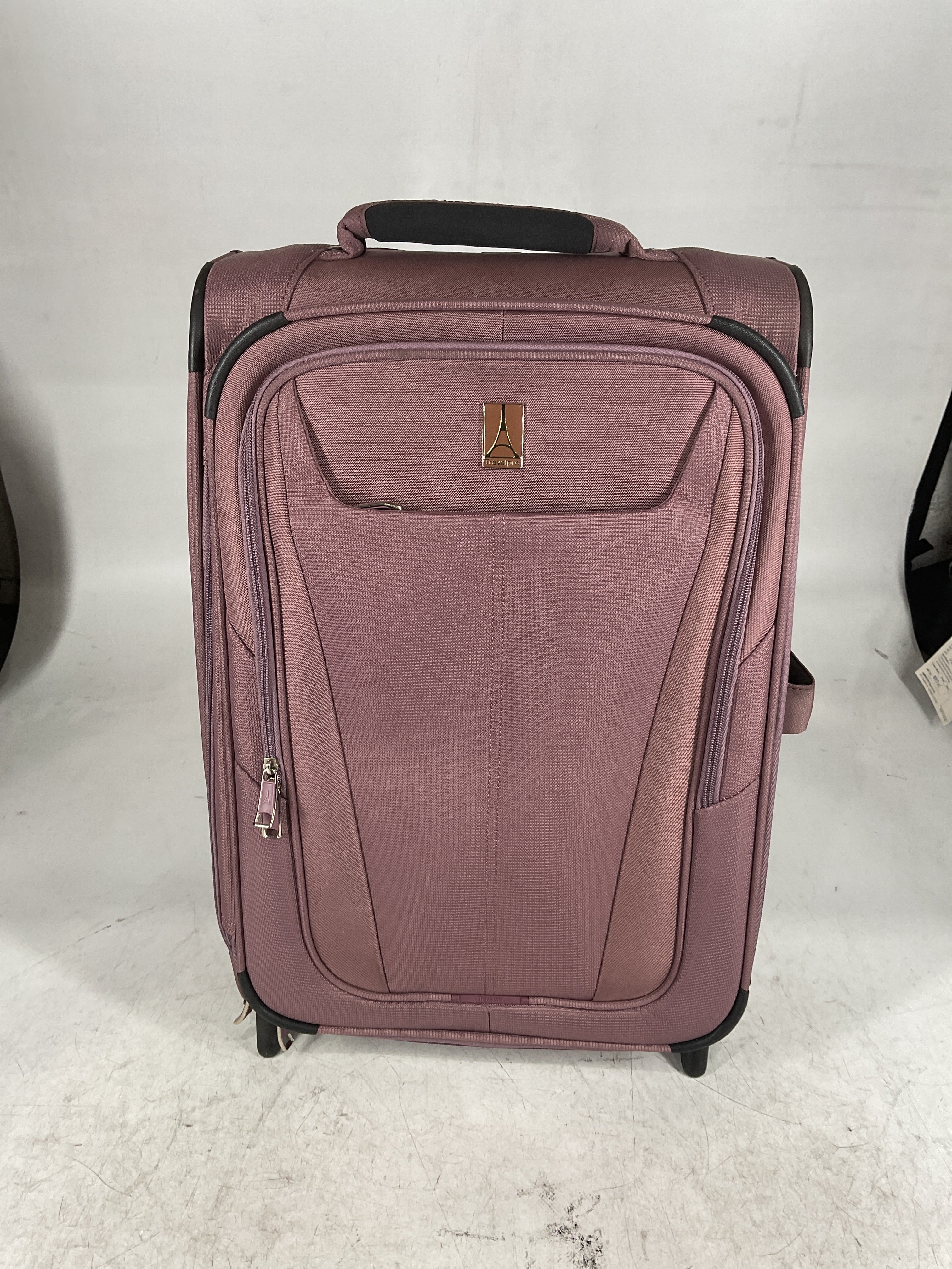 Travelpro Maxlite 5 Softside Expandable Upright 2 Wheel Luggage, Lightweight Suitcase, Men and Women U3
