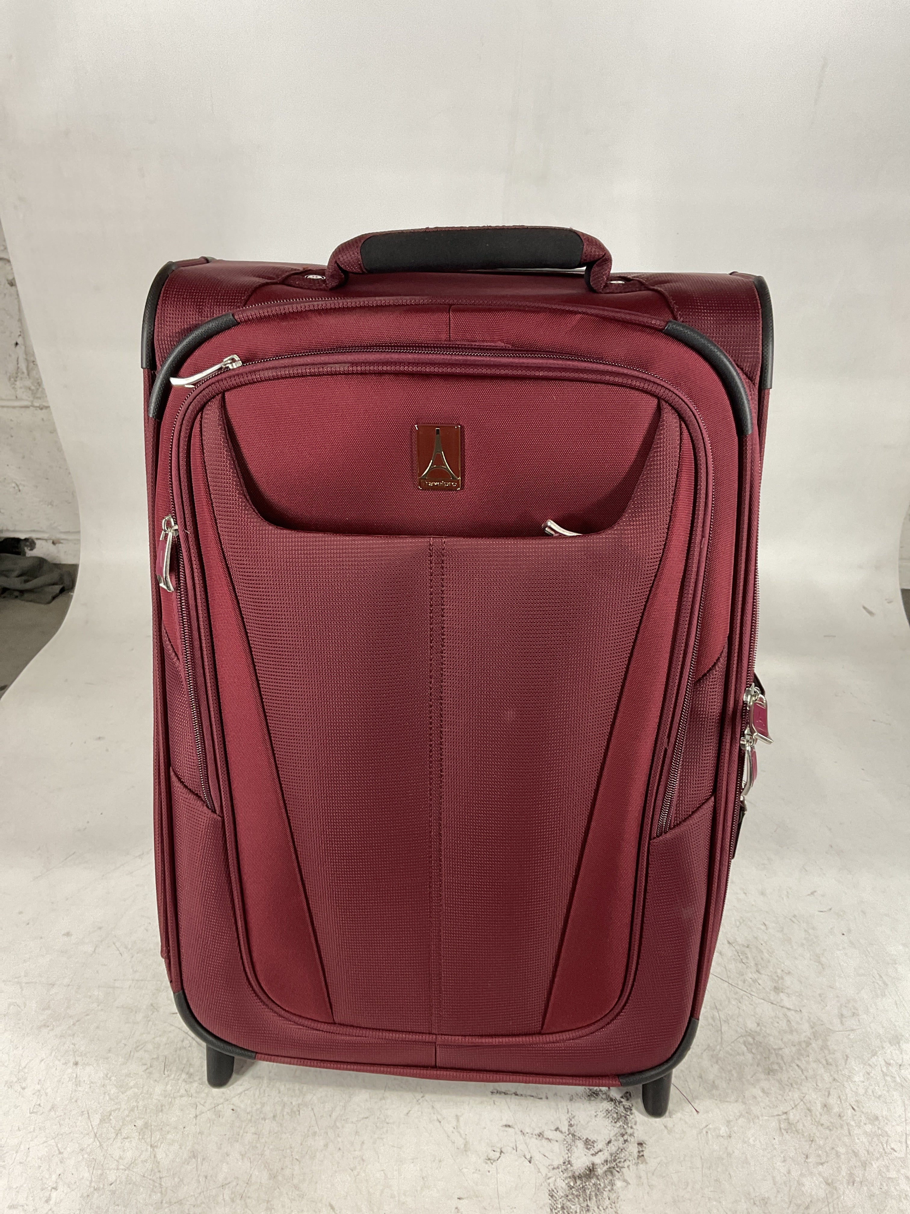 Travelpro Maxlite 5 Softside Expandable Upright 2 Wheel Luggage, Lightweight Suitcase, Men and Women U11