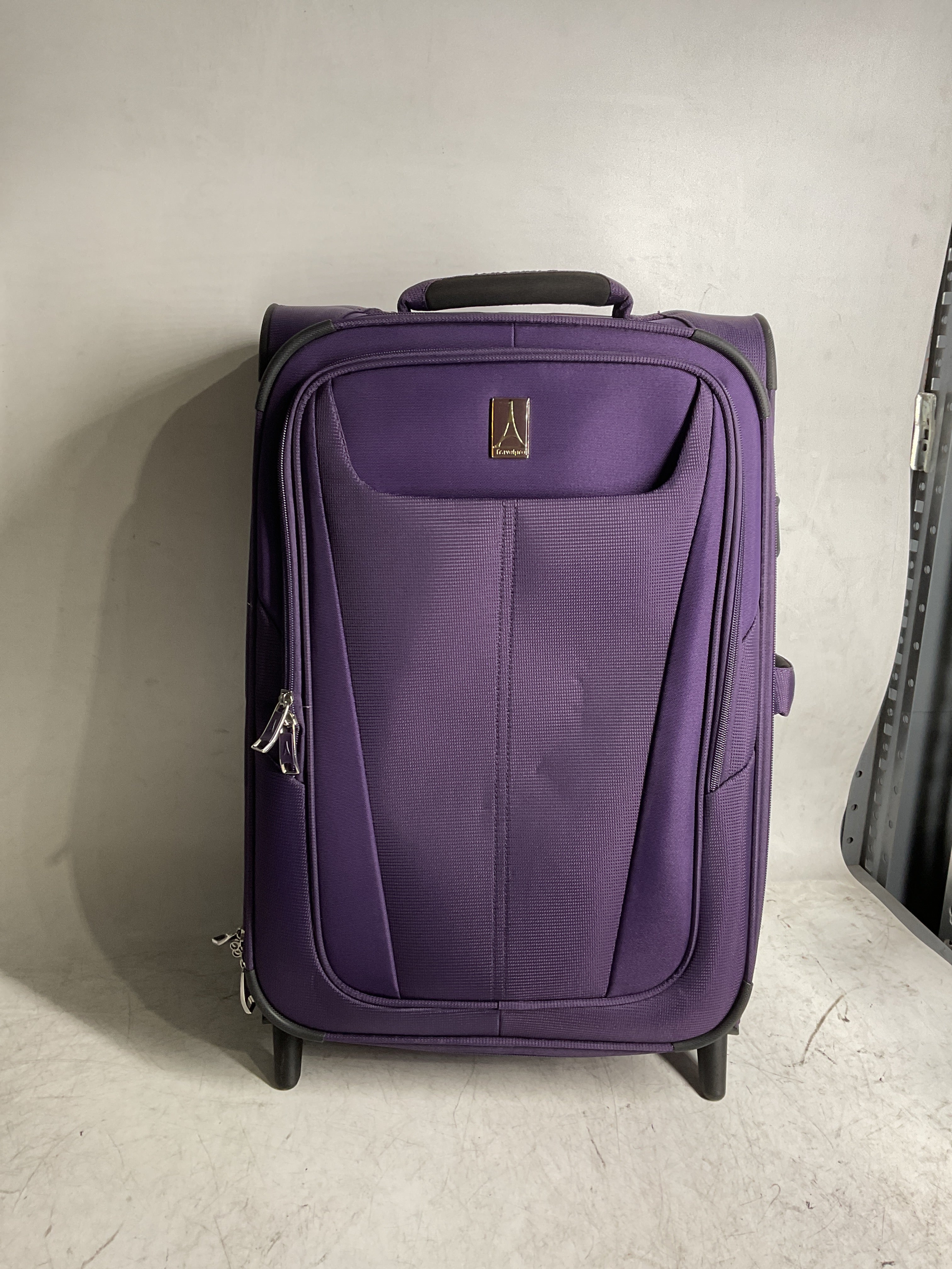 Travelpro Maxlite 5 Softside Expandable Upright 2 Wheel Luggage, Lightweight Suitcase, Men and Women ( Imperial Purple , Carry-on 22-Inch ) Imperial Purple Carry On 22 Inch U10